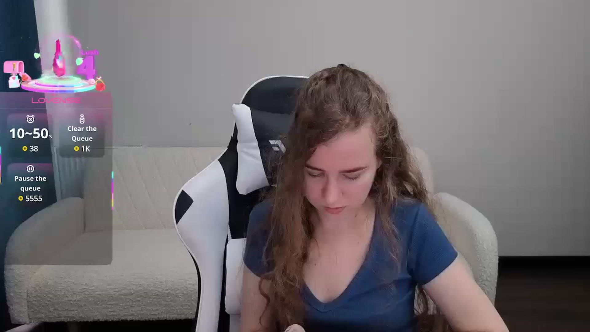 Gallery image thumbnail from BlueFlowerr's myfreecams stream on, 07/16/2025, 14:54 image 18 of 20