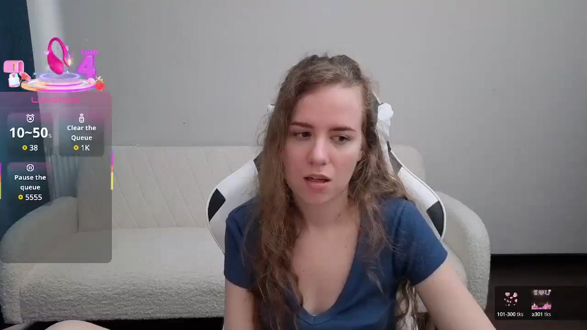 Gallery image thumbnail from BlueFlowerr's myfreecams stream on, 07/16/2025, 15:41 image 15 of 20