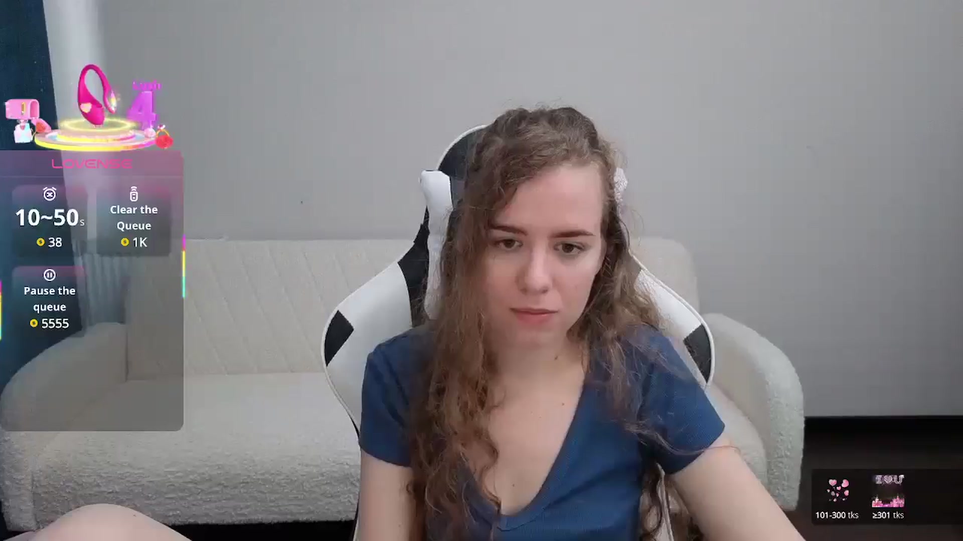 Gallery image thumbnail from BlueFlowerr's myfreecams stream on, 07/16/2025, 15:41 image 2 of 20