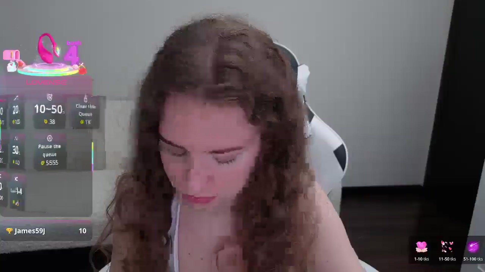 Gallery image thumbnail from BlueFlowerr's myfreecams stream on, 07/19/2025, 13:47 image 8 of 20