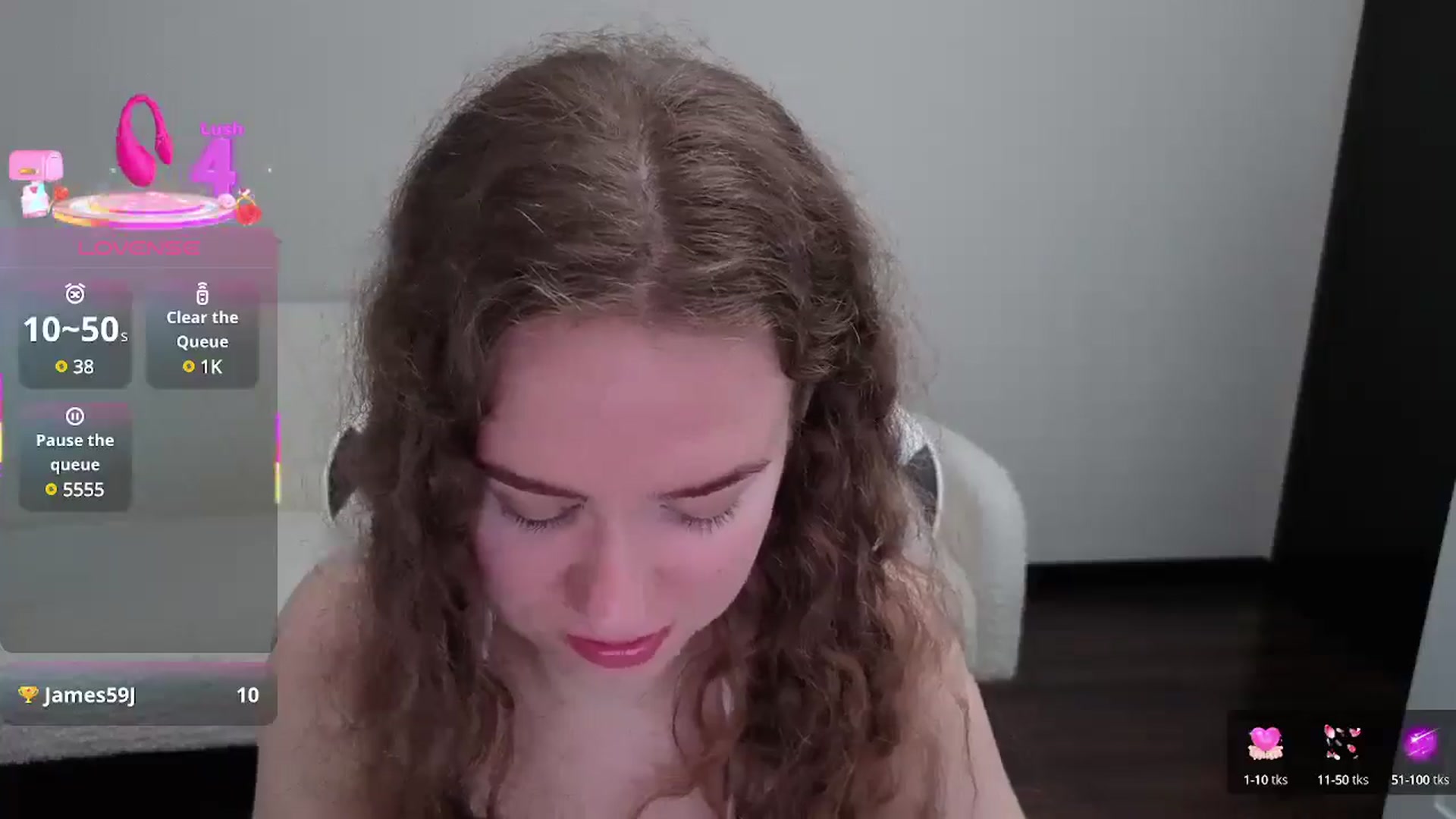 Gallery image thumbnail from BlueFlowerr's myfreecams stream on, 07/19/2025, 13:47 image 4 of 20