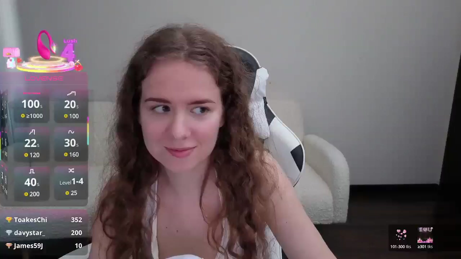 Gallery image thumbnail from BlueFlowerr's myfreecams stream on, 07/19/2025, 17:30 image 1 of 20