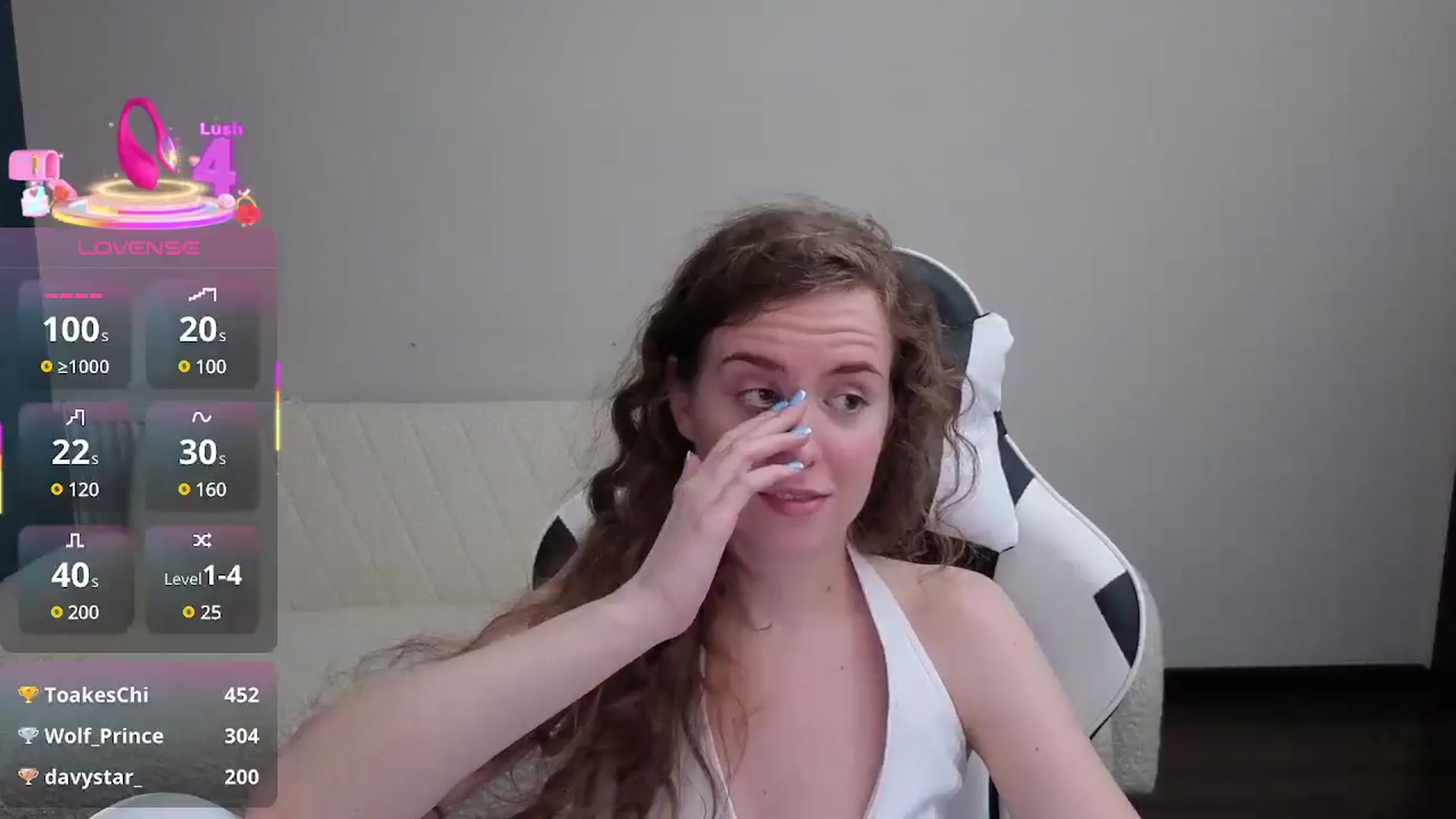 Gallery image thumbnail from BlueFlowerr's myfreecams stream on, 07/19/2025, 20:27 image 6 of 20