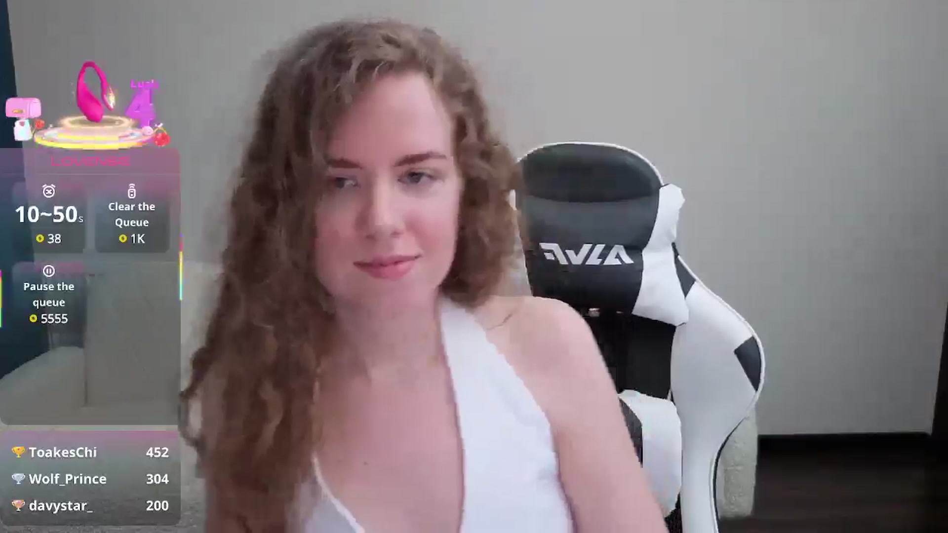 Gallery image thumbnail from BlueFlowerr's myfreecams stream on, 07/19/2025, 20:27 image 9 of 20