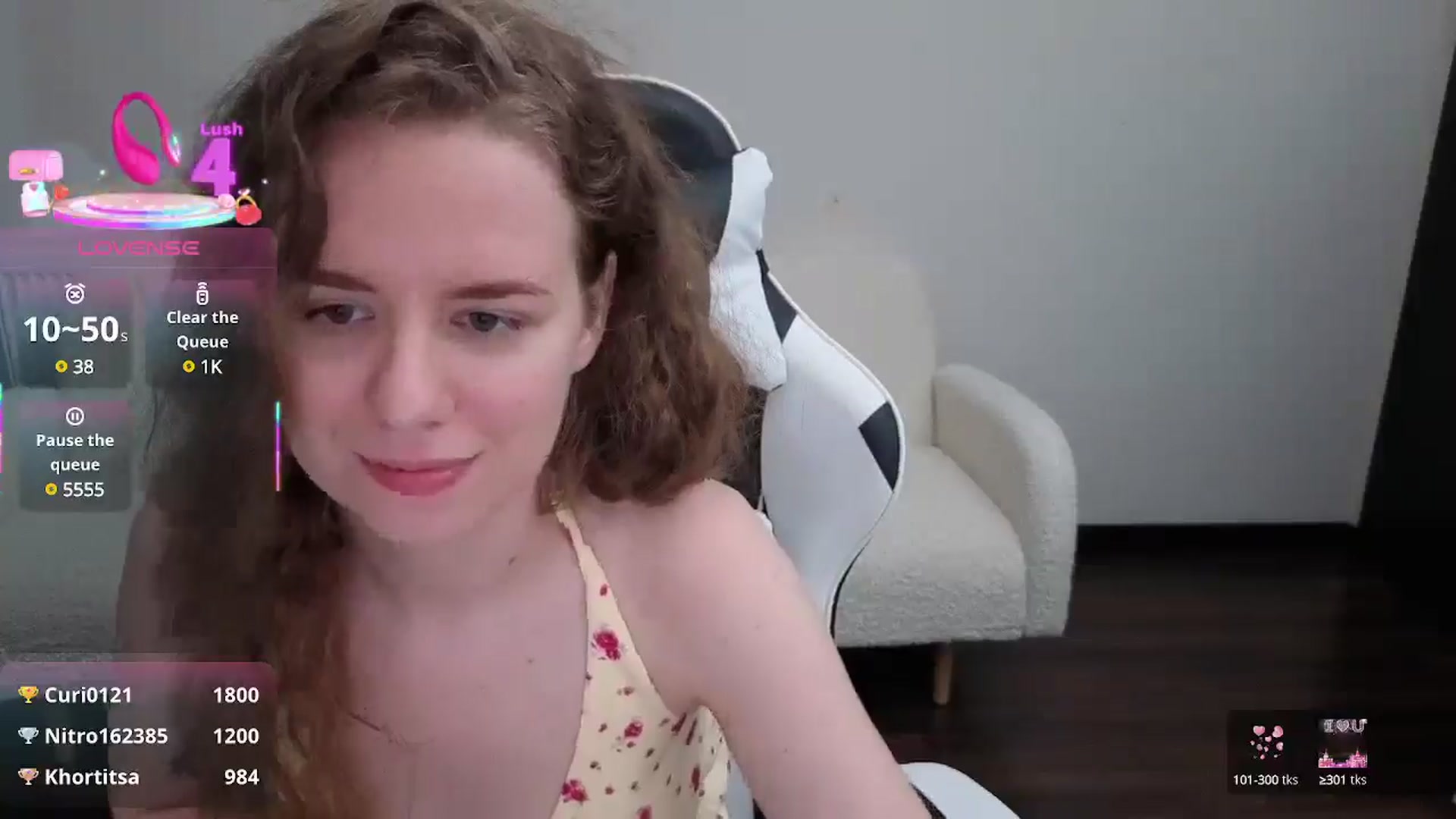 Gallery image thumbnail from BlueFlowerr's myfreecams stream on, 07/20/2025, 18:29 image 12 of 20