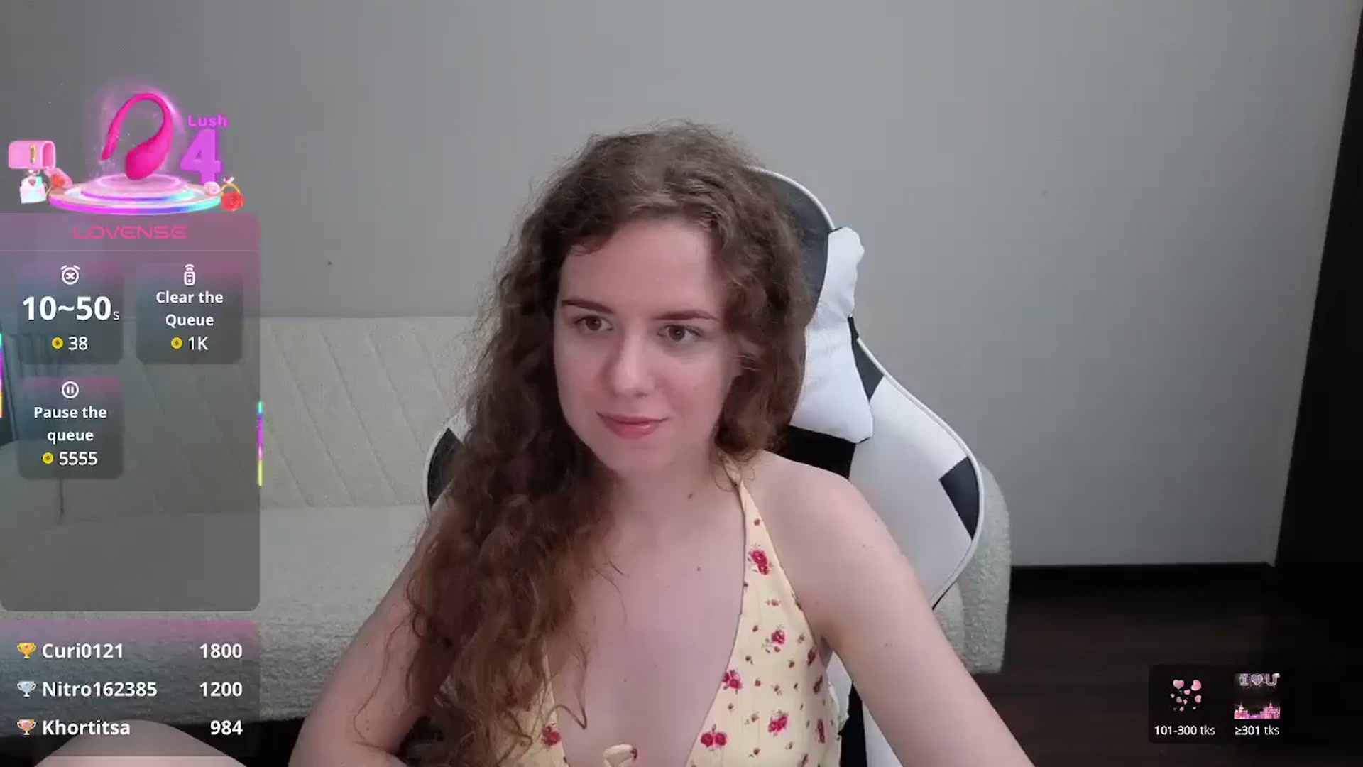 Gallery image thumbnail from BlueFlowerr's myfreecams stream on, 07/20/2025, 19:28 image 17 of 20