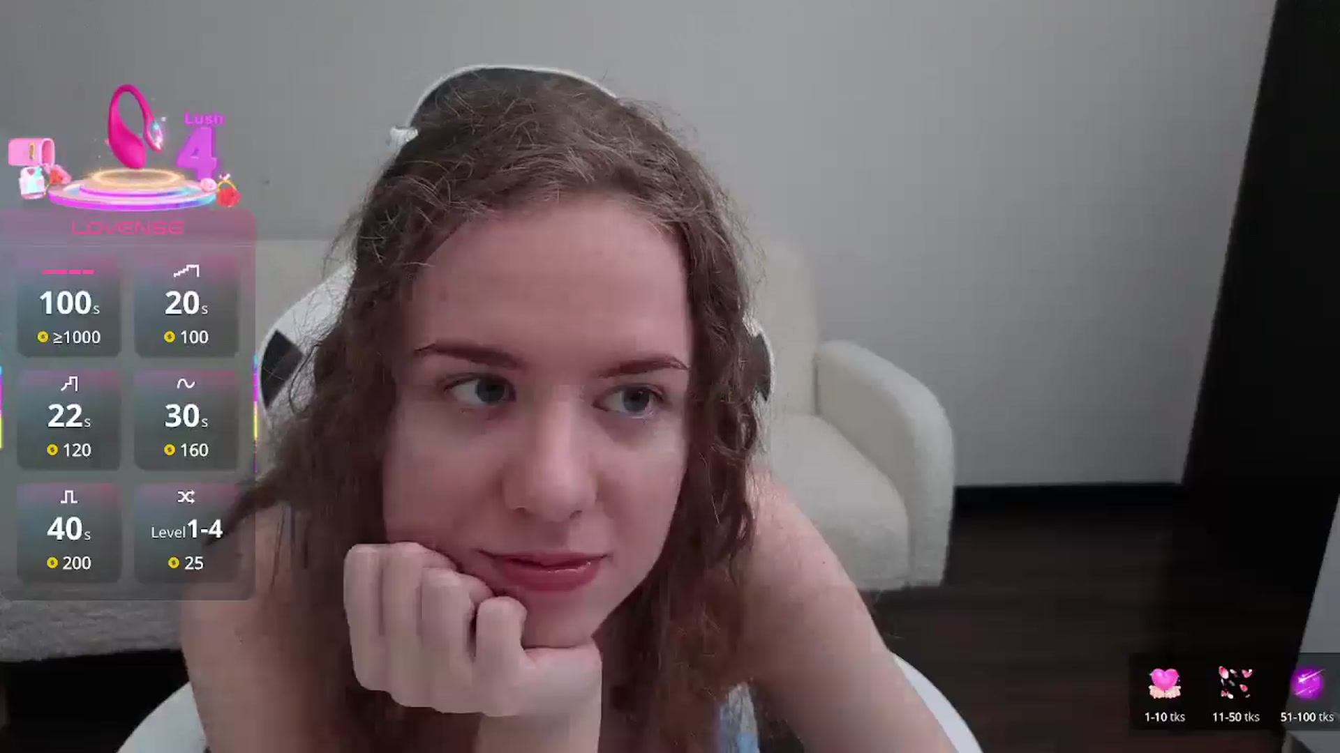 Gallery image thumbnail from BlueFlowerr's myfreecams stream on, 07/21/2025, 13:23 image 11 of 20