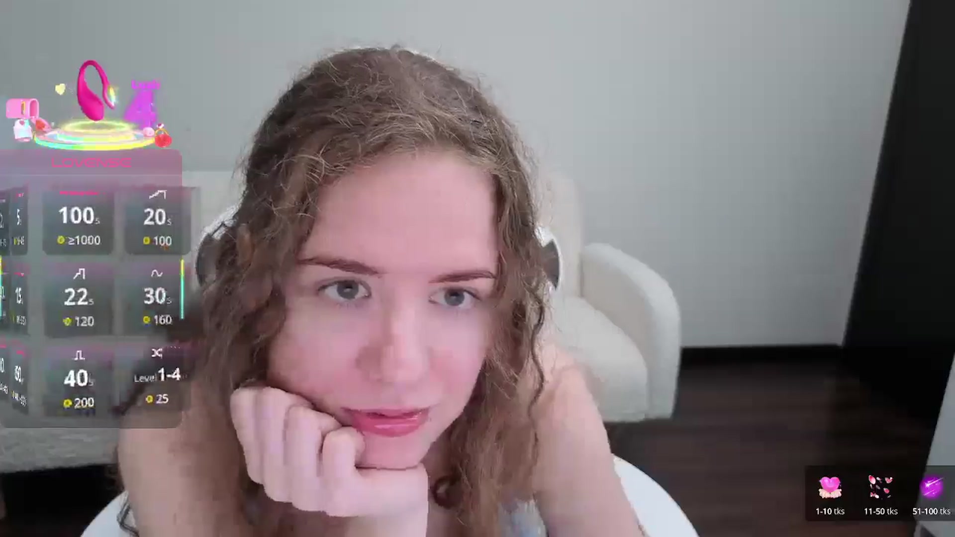 Gallery image thumbnail from BlueFlowerr's myfreecams stream on, 07/21/2025, 13:23 image 9 of 20
