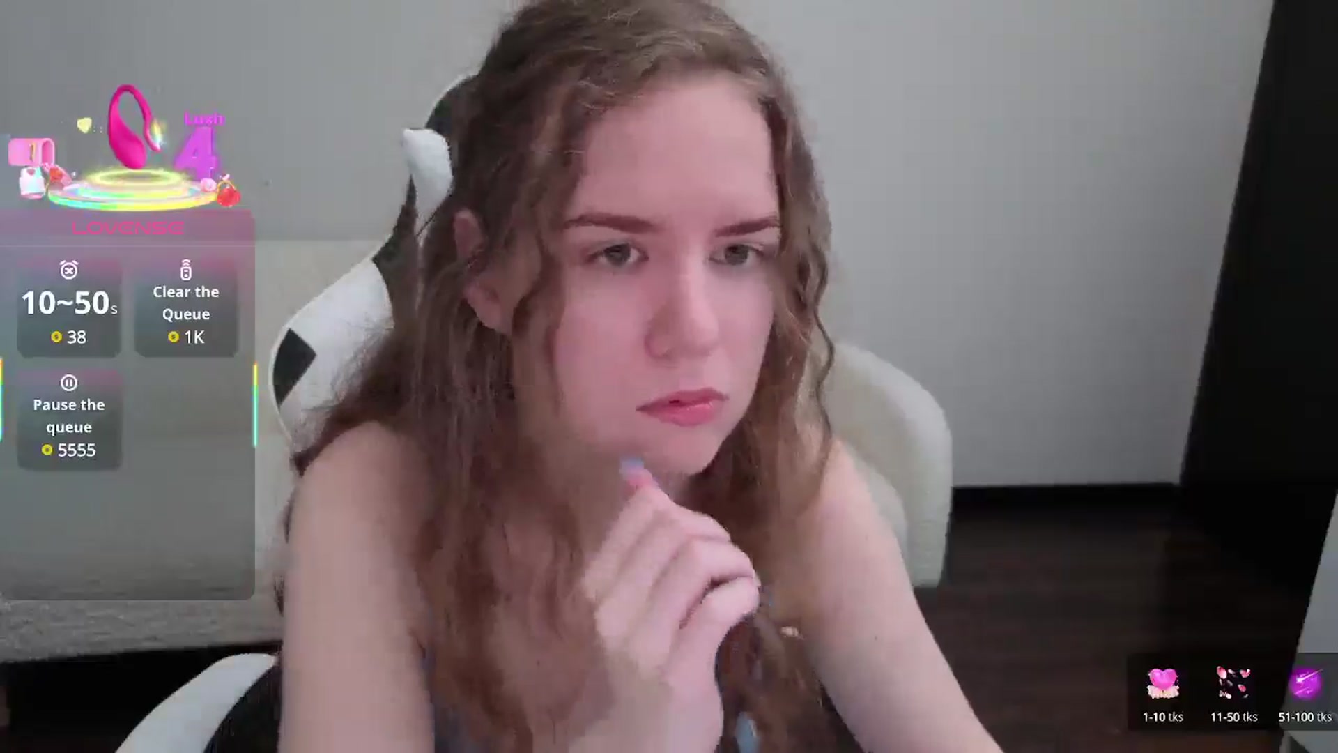 Gallery image thumbnail from BlueFlowerr's myfreecams stream on, 07/21/2025, 13:23 image 8 of 20