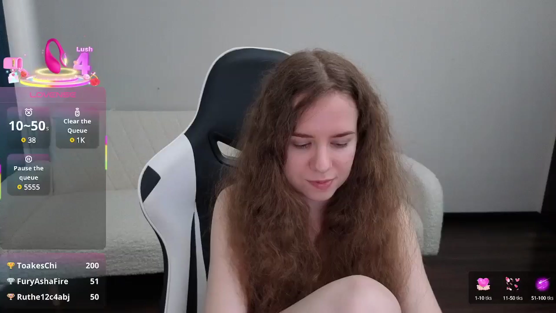 Gallery image thumbnail from BlueFlowerr's myfreecams stream on, 07/22/2025, 17:06 image 1 of 20