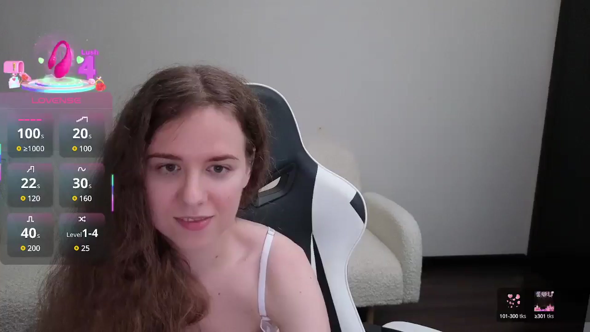 Gallery image thumbnail from BlueFlowerr's myfreecams stream on, 07/22/2025, 18:38 image 18 of 20