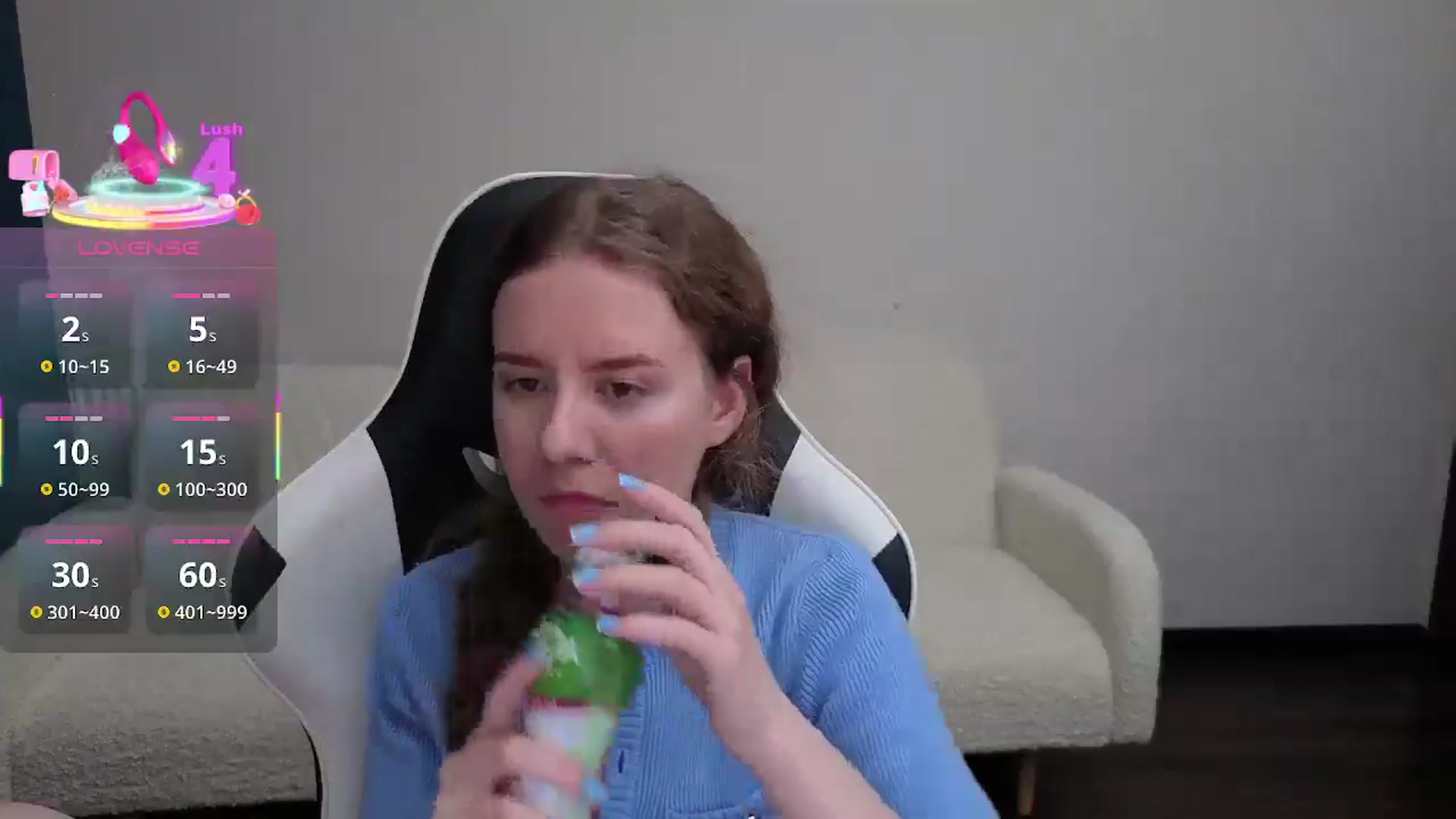Gallery image thumbnail from BlueFlowerr's myfreecams stream on, 07/23/2025, 19:13 image 16 of 20