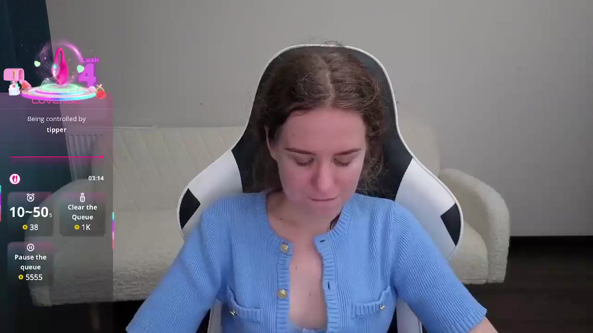 Gallery image thumbnail from BlueFlowerr's myfreecams stream on, 07/23/2025, 21:20 image 14 of 20