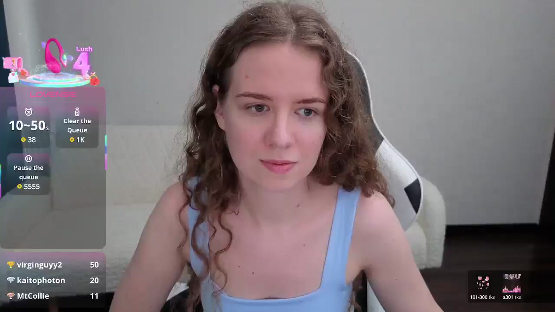Gallery image thumbnail from BlueFlowerr's myfreecams stream on, 07/27/2025, 15:10 image 7 of 20