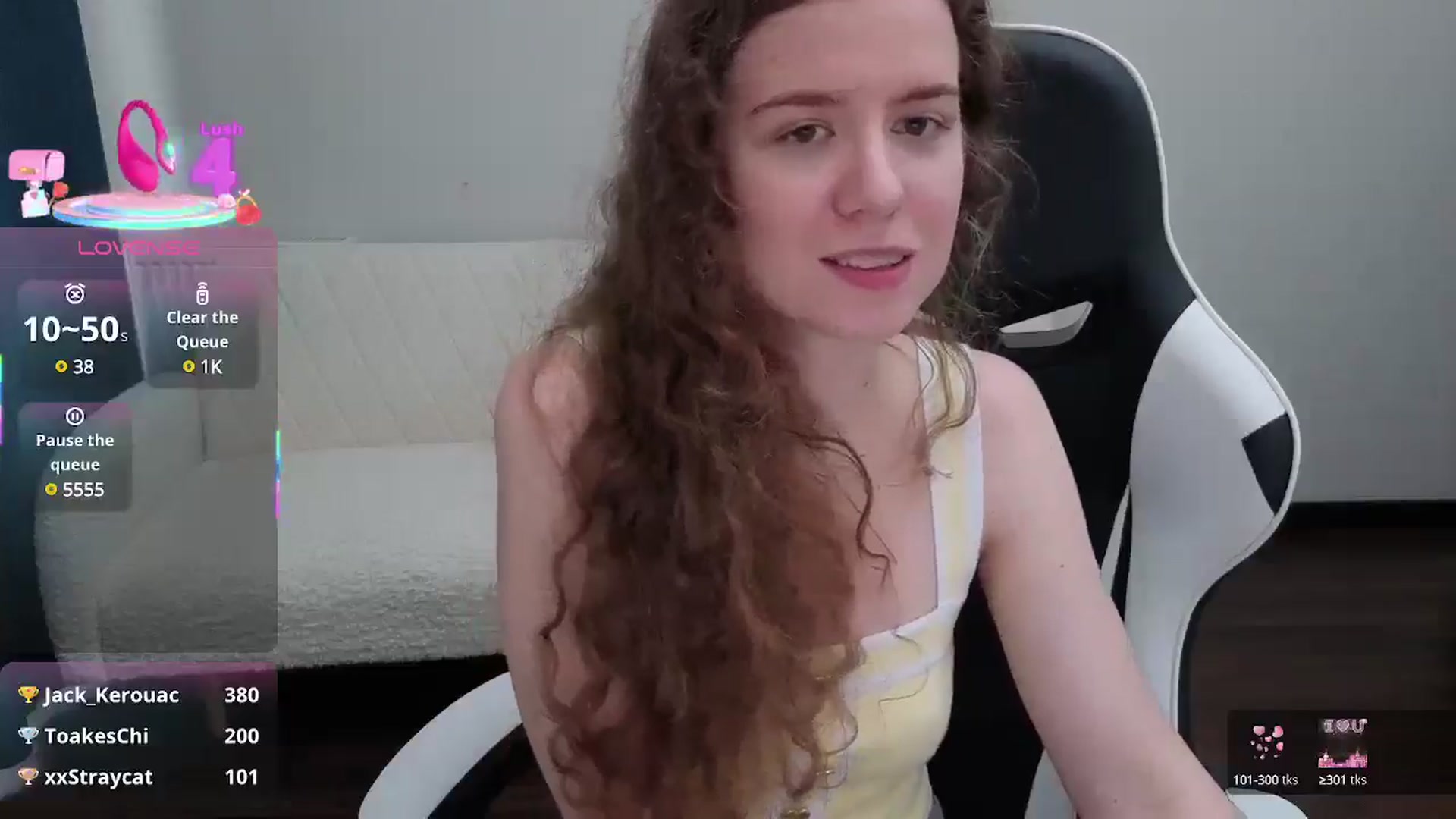 Gallery image thumbnail from BlueFlowerr's myfreecams stream on, 07/28/2025, 15:29 image 12 of 20