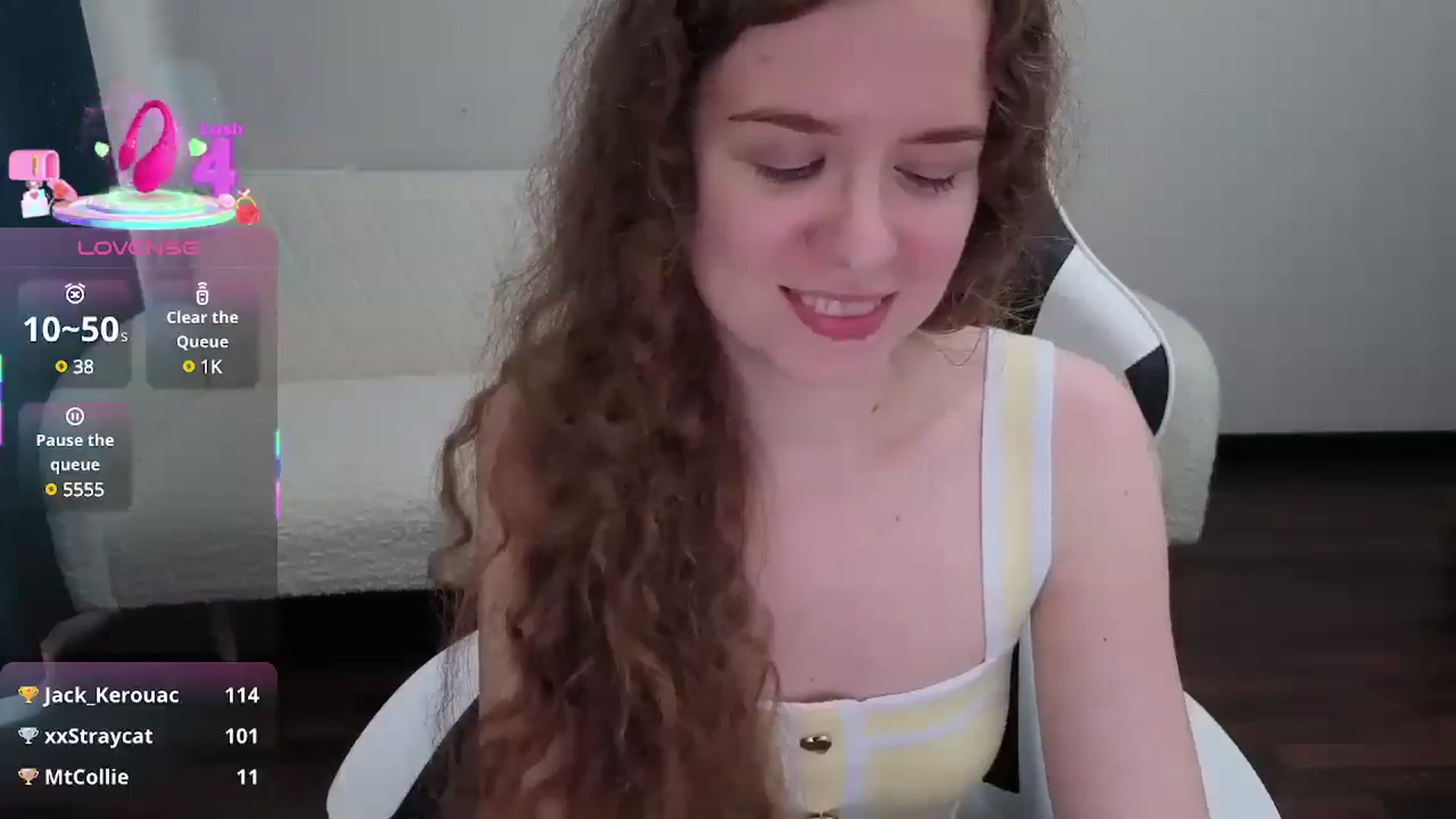 Gallery image thumbnail from BlueFlowerr's myfreecams stream on, 07/28/2025, 15:29 image 5 of 20