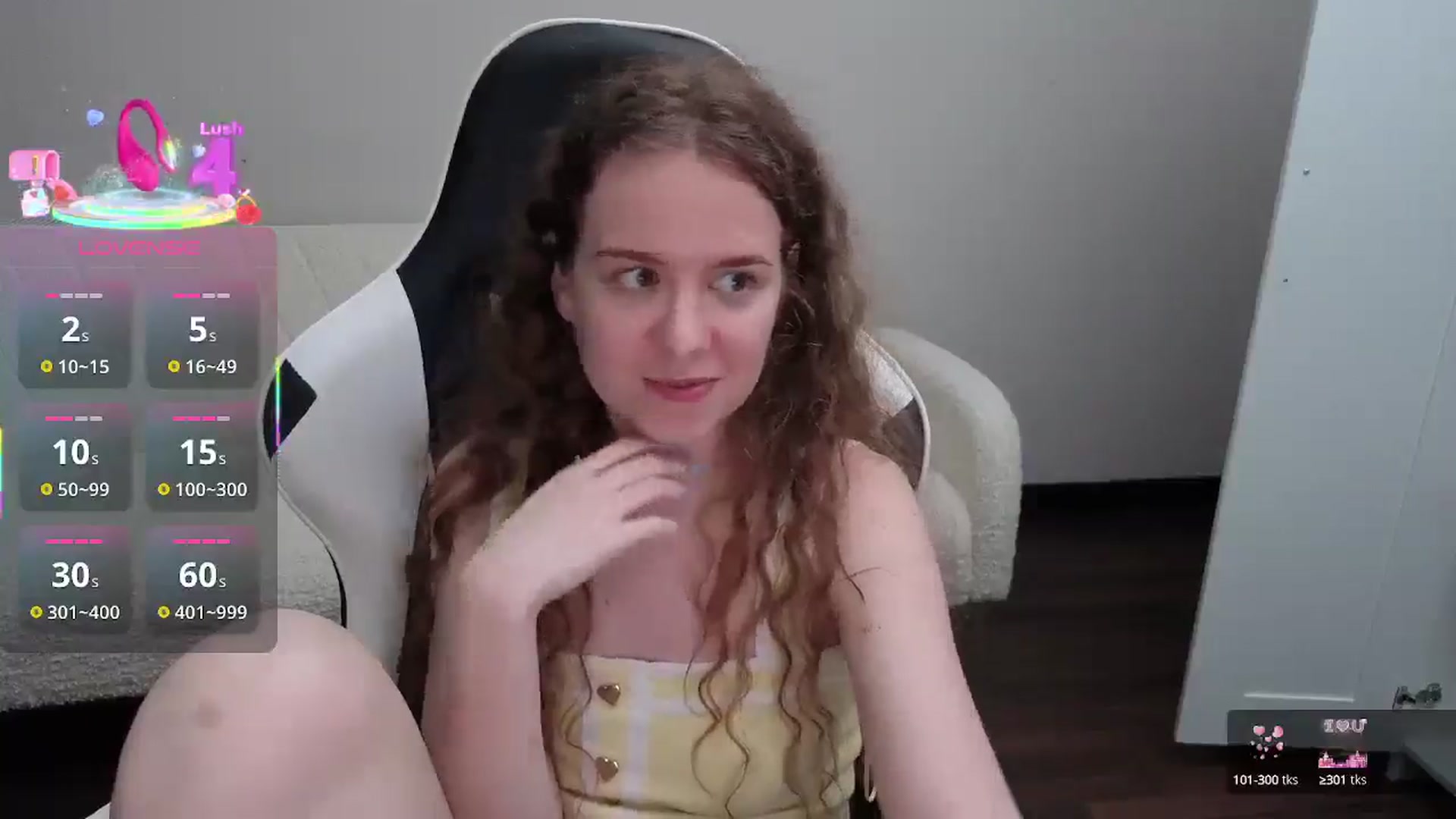 Gallery image thumbnail from BlueFlowerr's myfreecams stream on, 07/28/2025, 20:05 image 9 of 20