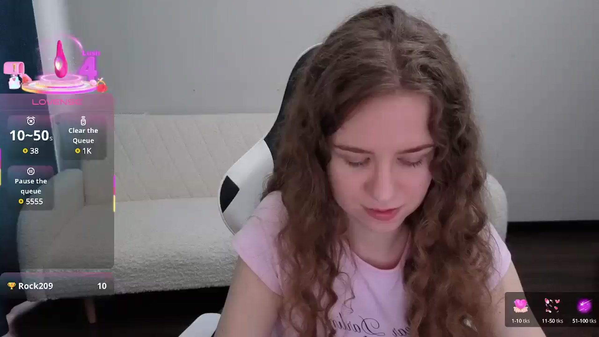 Gallery image thumbnail from BlueFlowerr's myfreecams stream on, 07/30/2025, 15:32 image 6 of 20