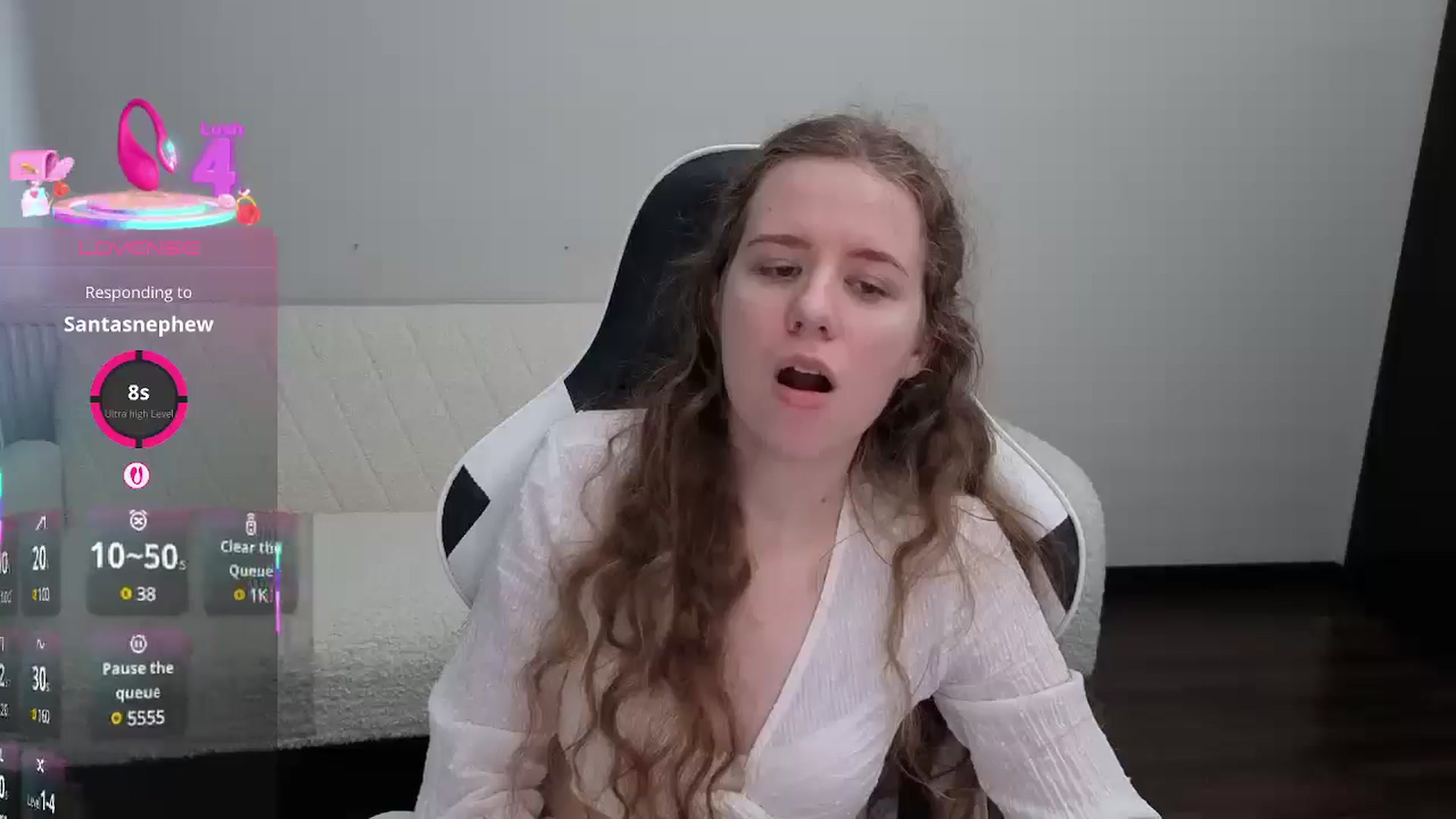 Gallery image thumbnail from BlueFlowerr's myfreecams stream on, 07/31/2025, 16:03 image 13 of 20