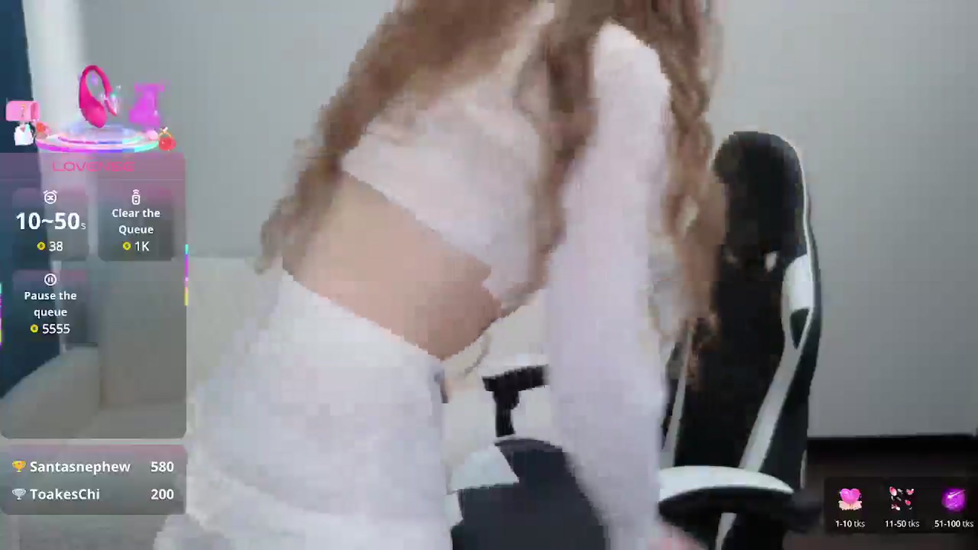 Gallery image thumbnail from BlueFlowerr's myfreecams stream on, 07/31/2025, 16:03 image 2 of 20