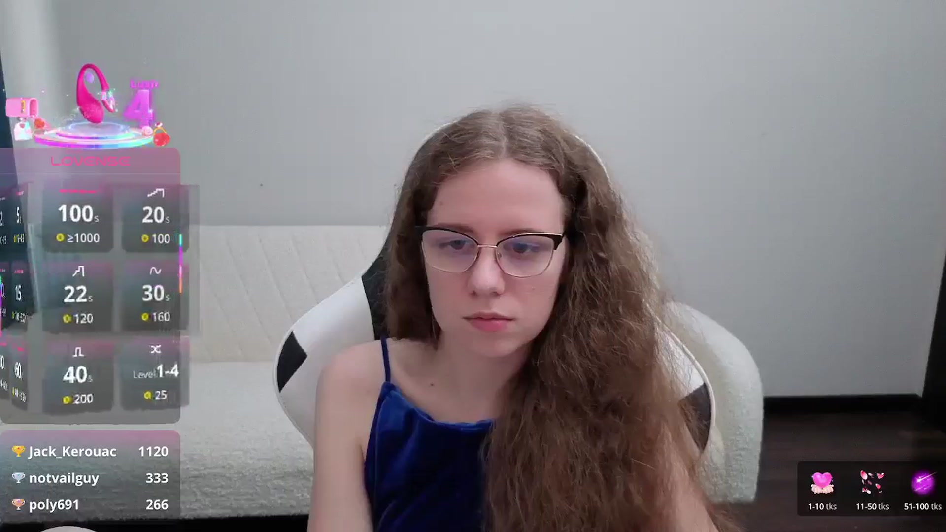 Gallery image thumbnail from BlueFlowerr's myfreecams stream on, 08/01/2025, 16:35 image 16 of 20