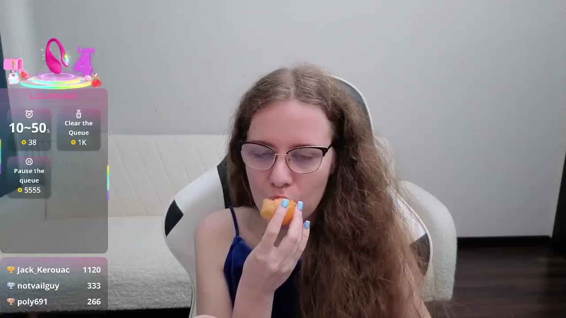 Gallery image thumbnail from BlueFlowerr's myfreecams stream on, 08/01/2025, 16:35 image 2 of 20