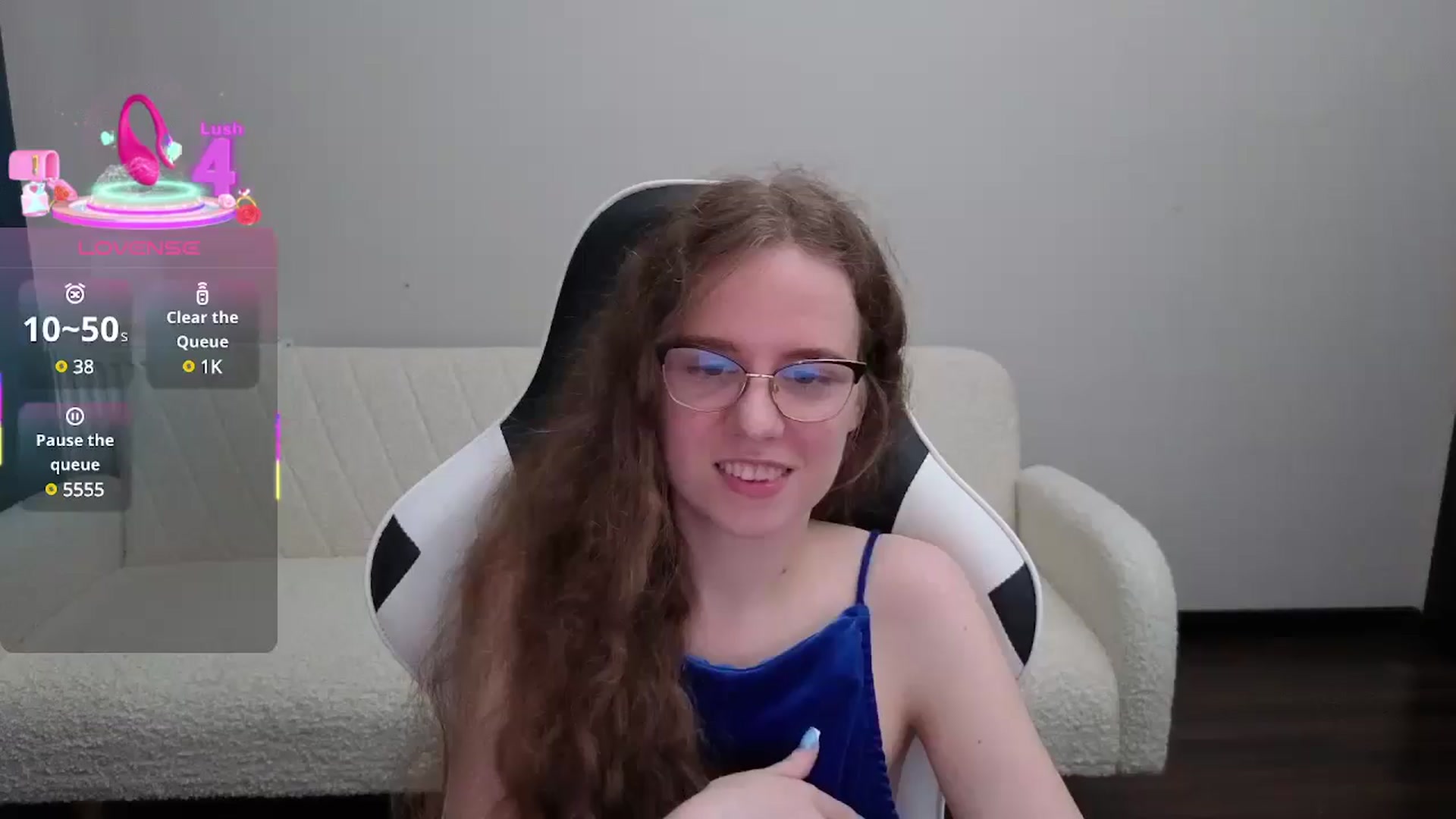 Gallery image thumbnail from BlueFlowerr's myfreecams stream on, 08/01/2025, 18:20 image 20 of 20