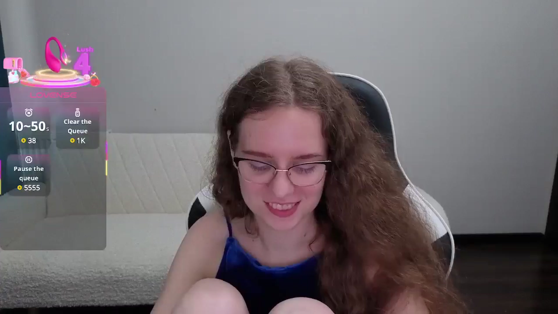 Gallery image thumbnail from BlueFlowerr's myfreecams stream on, 08/01/2025, 18:20 image 6 of 20