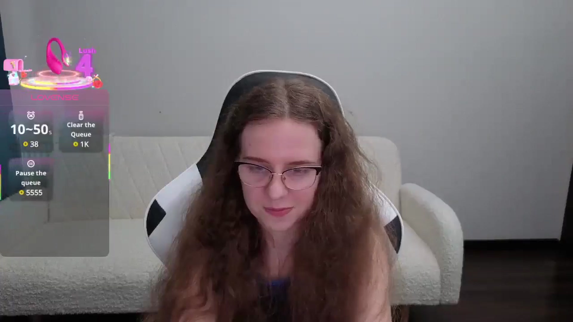 Gallery image thumbnail from BlueFlowerr's myfreecams stream on, 08/01/2025, 18:20 image 15 of 20