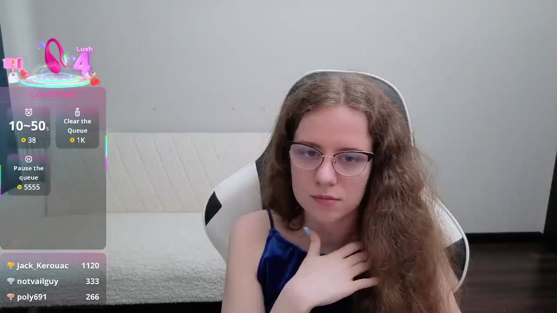 Gallery image thumbnail from BlueFlowerr's myfreecams stream on, 08/01/2025, 18:20 image 3 of 20