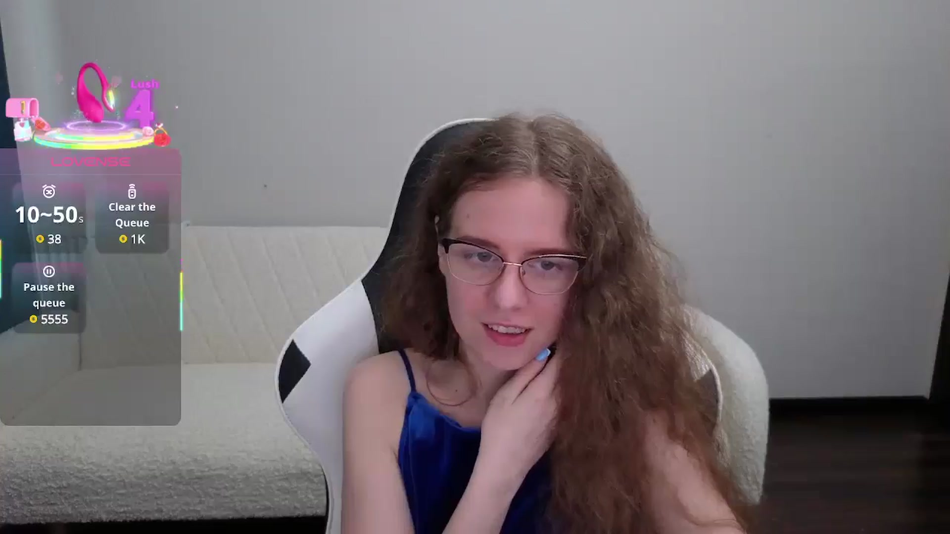 Gallery image thumbnail from BlueFlowerr's myfreecams stream on, 08/01/2025, 18:20 image 9 of 20