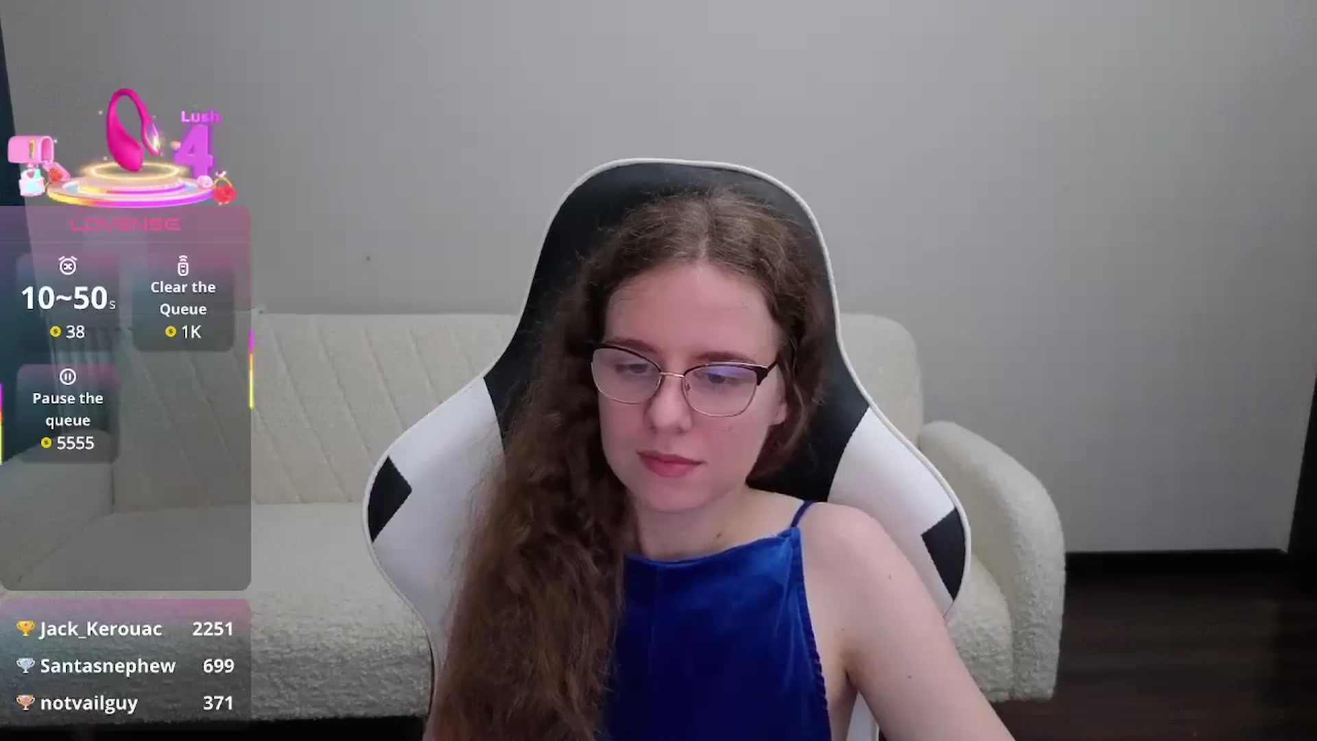 Gallery image thumbnail from BlueFlowerr's myfreecams stream on, 08/01/2025, 19:53 image 16 of 20