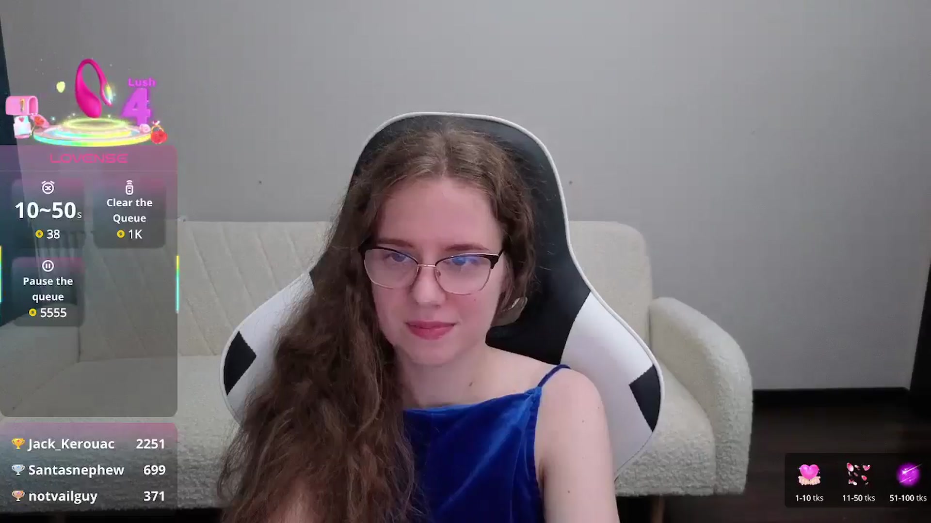 Gallery image thumbnail from BlueFlowerr's myfreecams stream on, 08/01/2025, 19:53 image 2 of 20