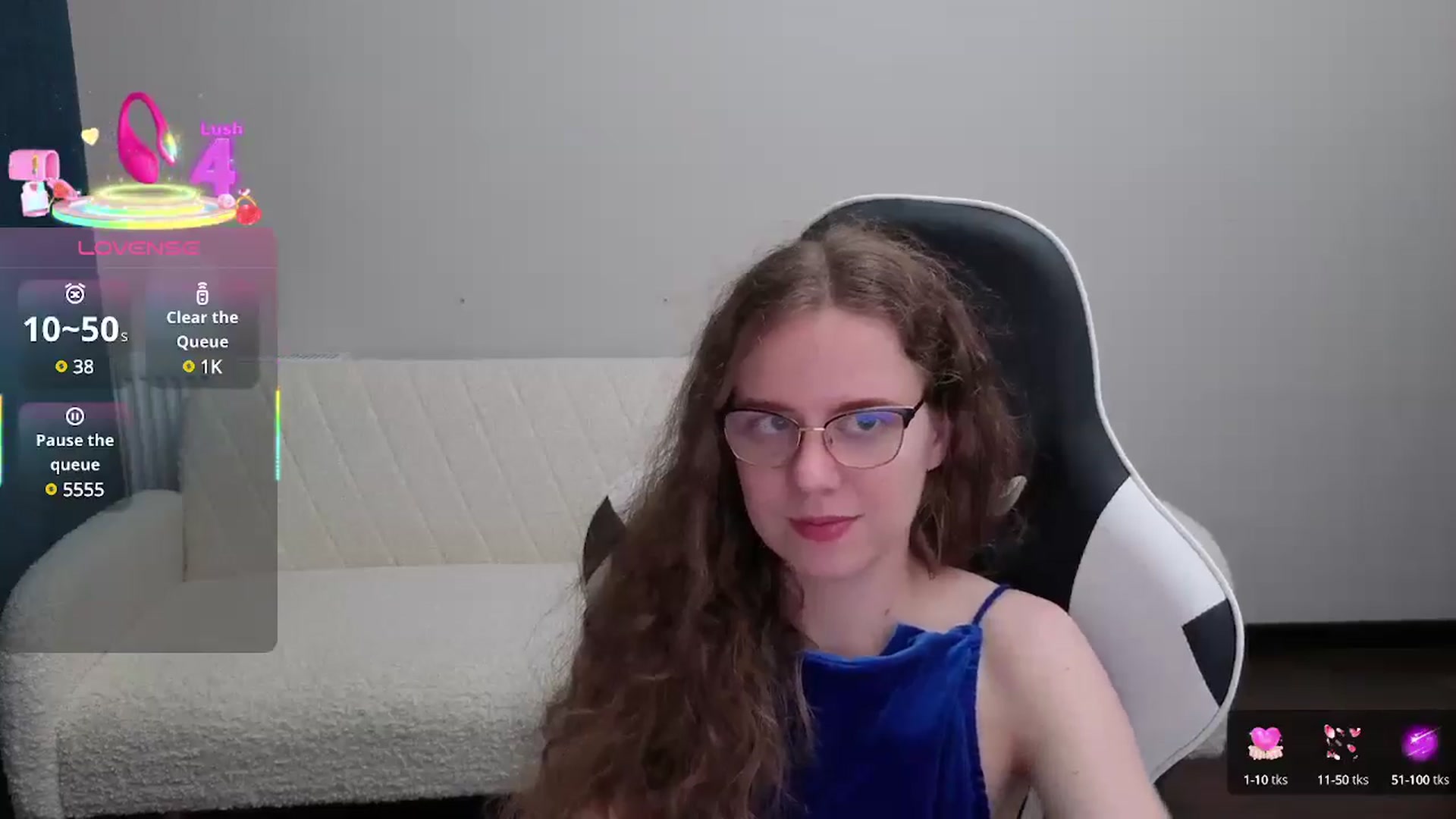 Gallery image thumbnail from BlueFlowerr's myfreecams stream on, 08/01/2025, 21:12 image 10 of 20
