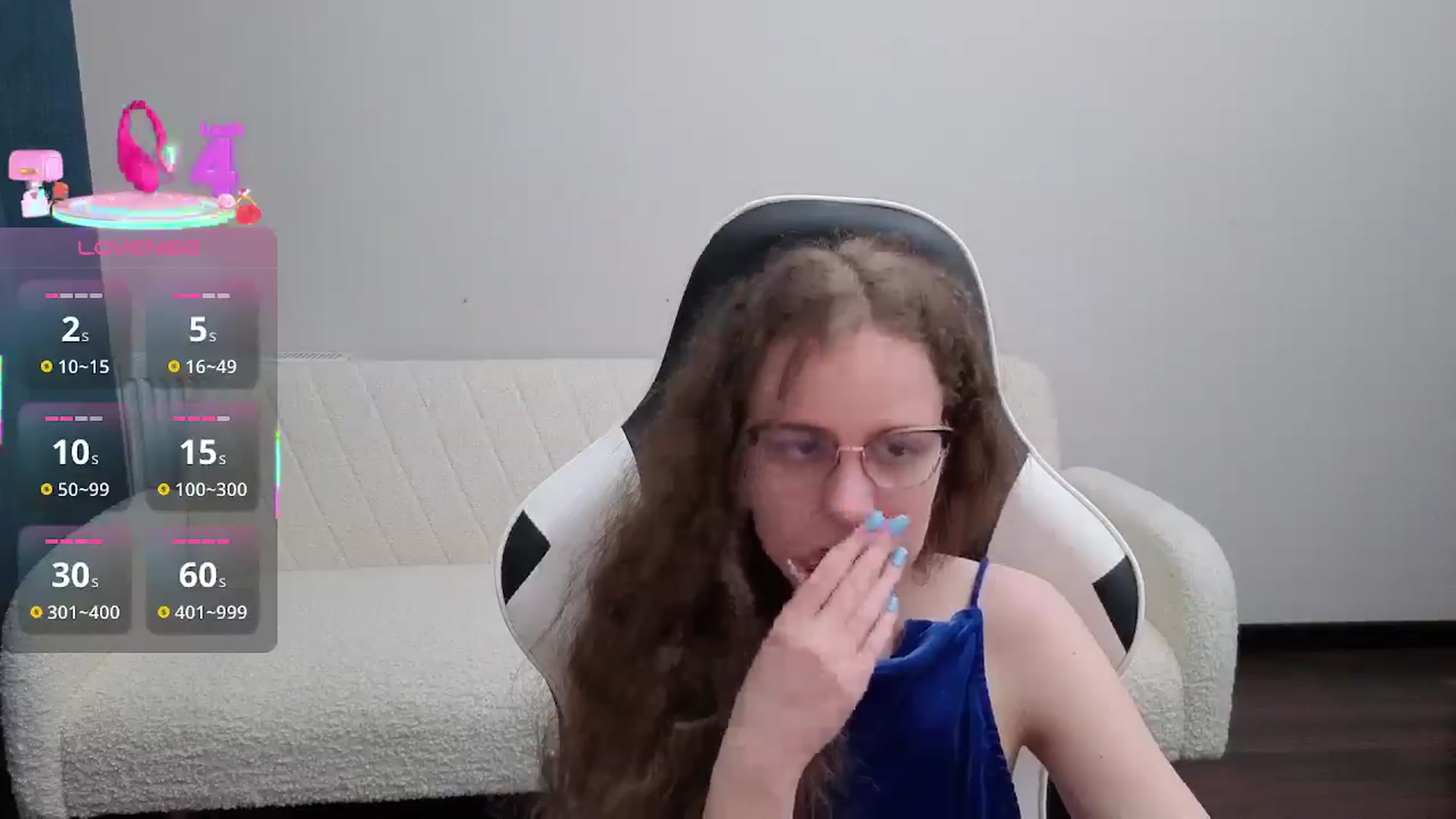Gallery image thumbnail from BlueFlowerr's myfreecams stream on, 08/01/2025, 21:12 image 11 of 20