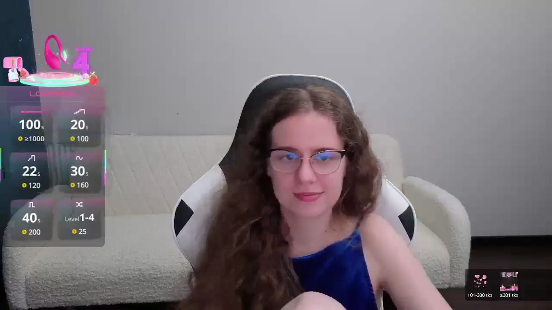Gallery image thumbnail from BlueFlowerr's myfreecams stream on, 08/01/2025, 21:12 image 16 of 20