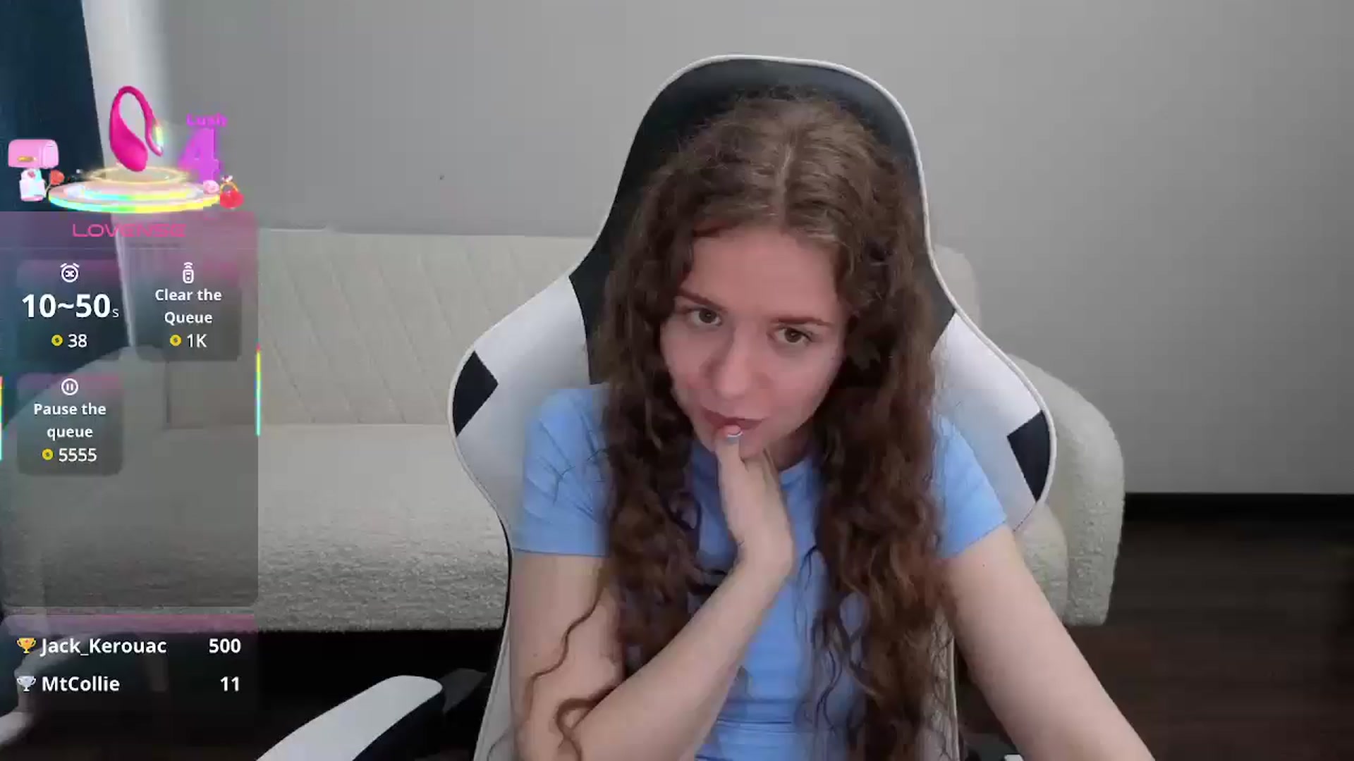 Gallery image thumbnail from BlueFlowerr's myfreecams stream on, 08/04/2025, 13:35 image 17 of 20