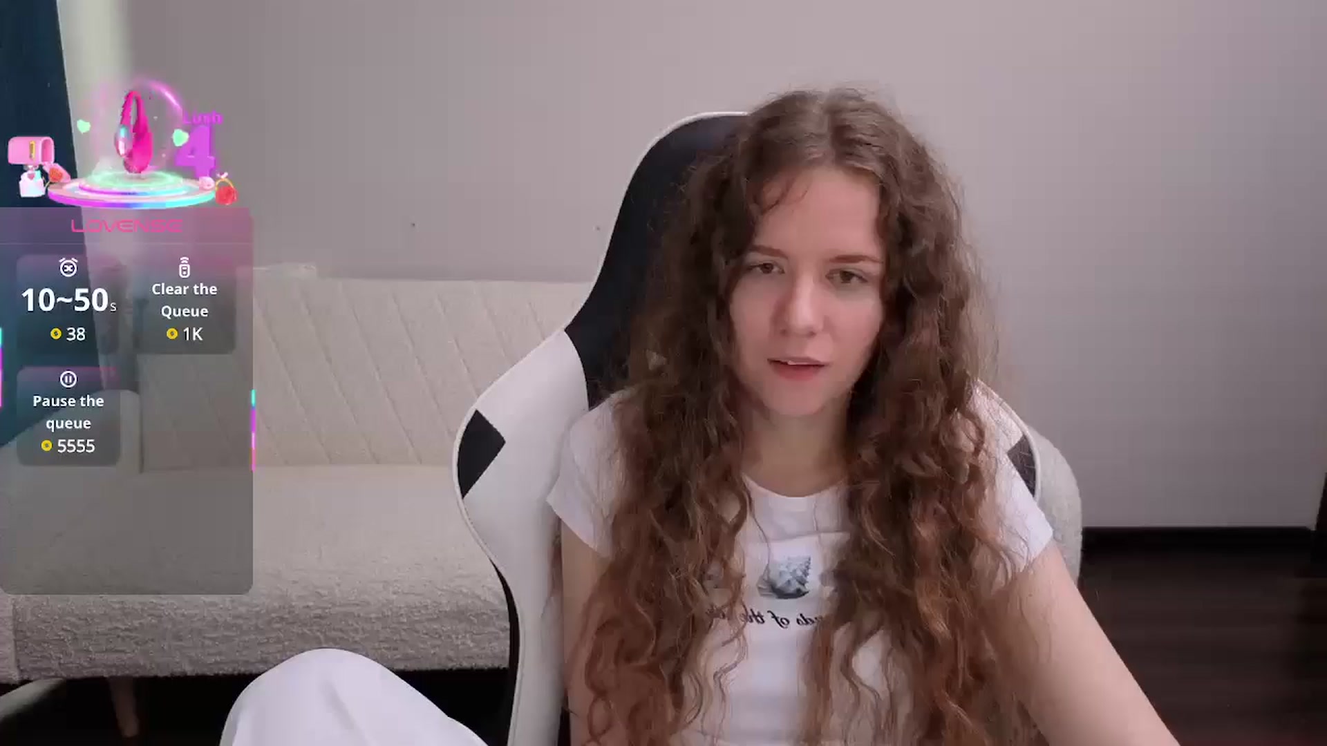 Gallery image thumbnail from BlueFlowerr's myfreecams stream on, 08/05/2025, 13:47 image 6 of 20