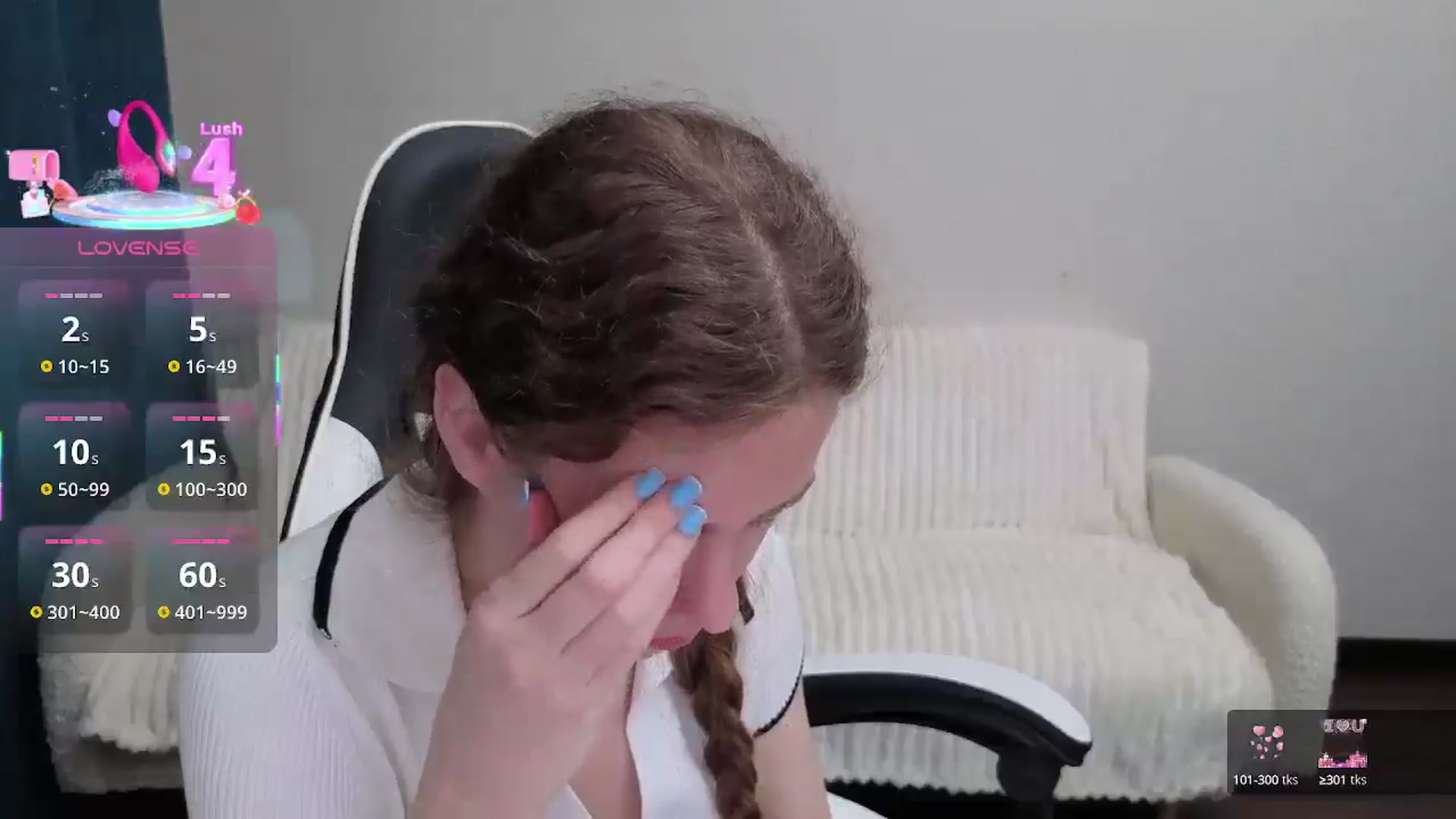 Gallery image thumbnail from BlueFlowerr's myfreecams stream on, 08/08/2025, 20:22 image 15 of 20