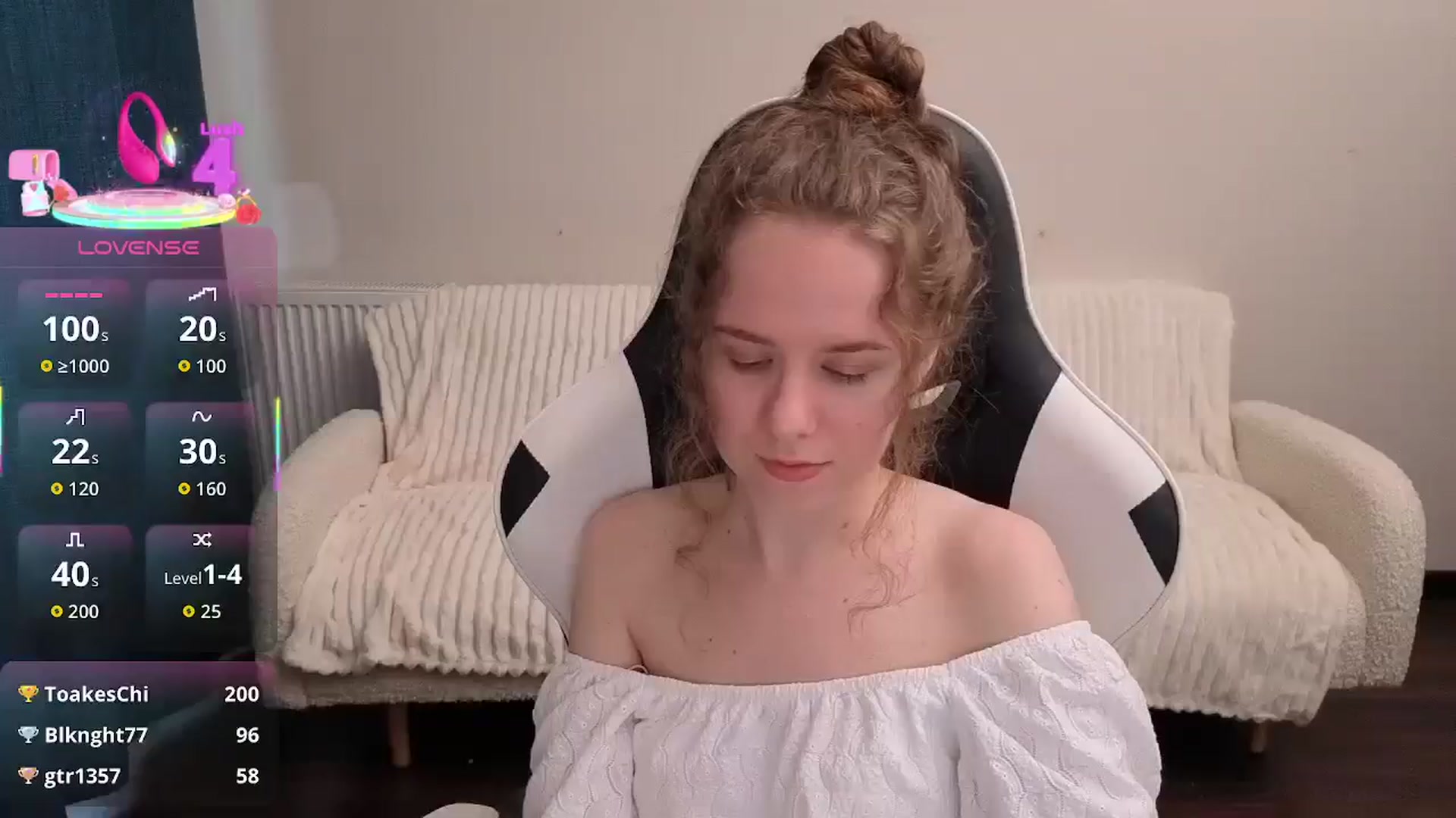 Gallery image thumbnail from BlueFlowerr's myfreecams stream on, 08/12/2025, 17:47 image 11 of 20