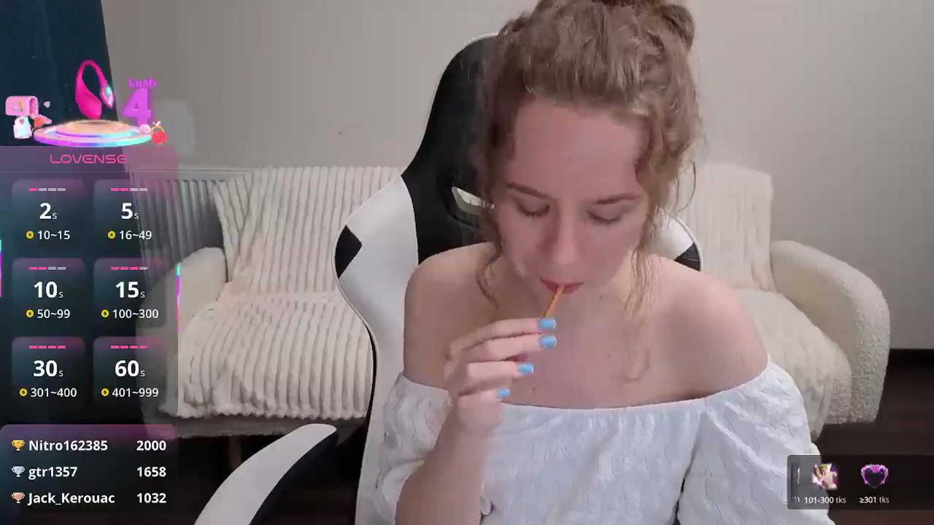 Gallery image thumbnail from BlueFlowerr's myfreecams stream on, 08/12/2025, 21:31 image 2 of 20