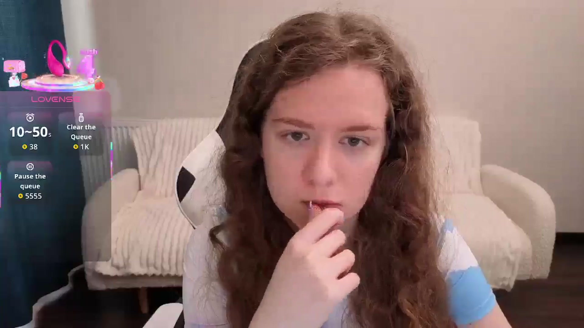 Gallery image thumbnail from BlueFlowerr's myfreecams stream on, 08/13/2025, 14:53 image 4 of 20