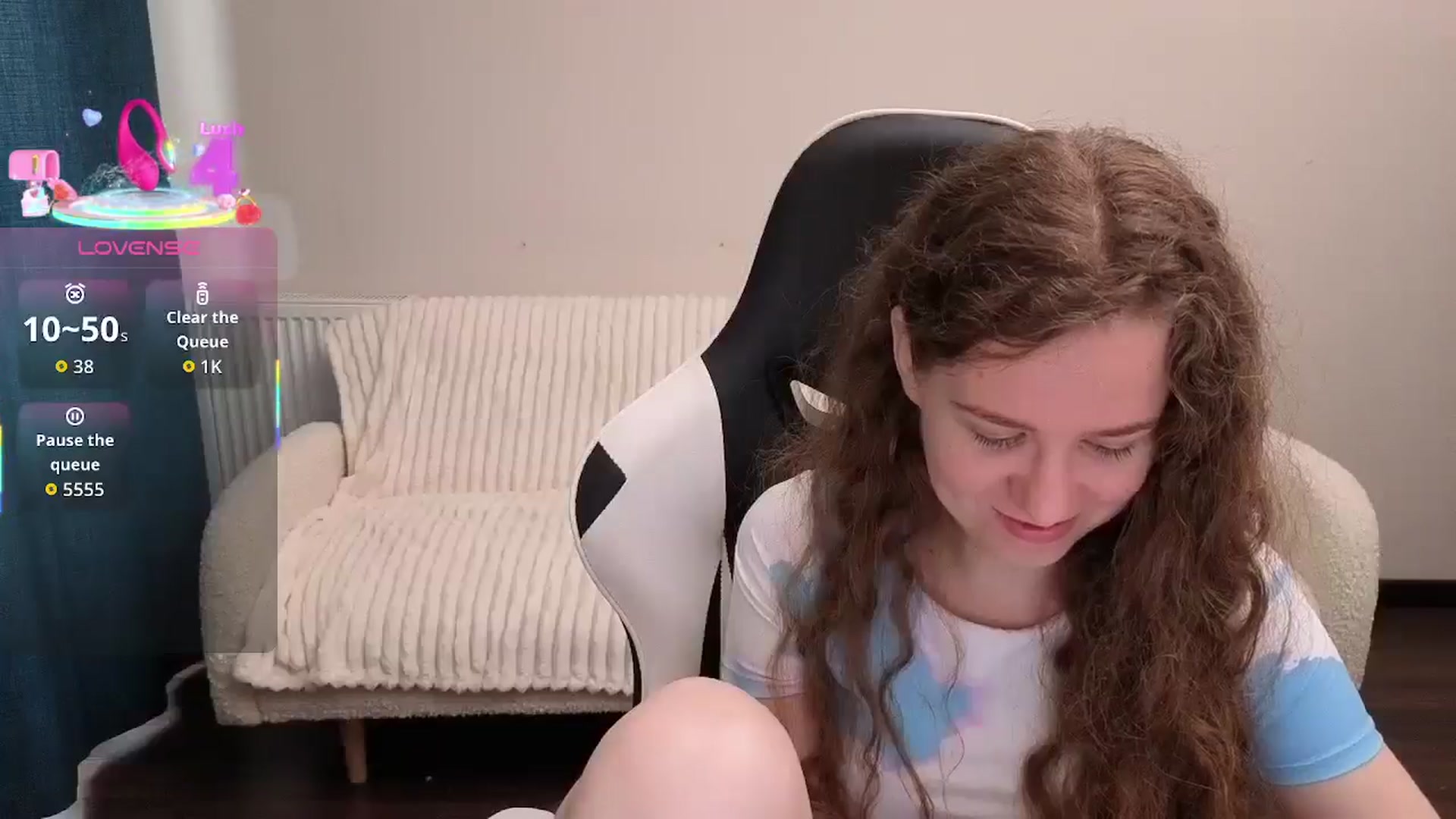 Gallery image thumbnail from BlueFlowerr's myfreecams stream on, 08/13/2025, 14:53 image 16 of 20