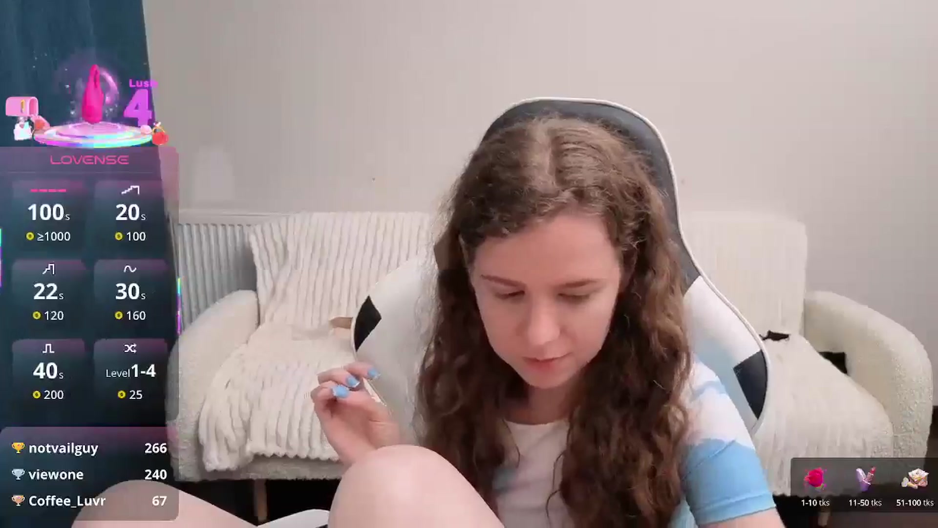 Gallery image thumbnail from BlueFlowerr's myfreecams stream on, 08/13/2025, 18:30 image 17 of 20