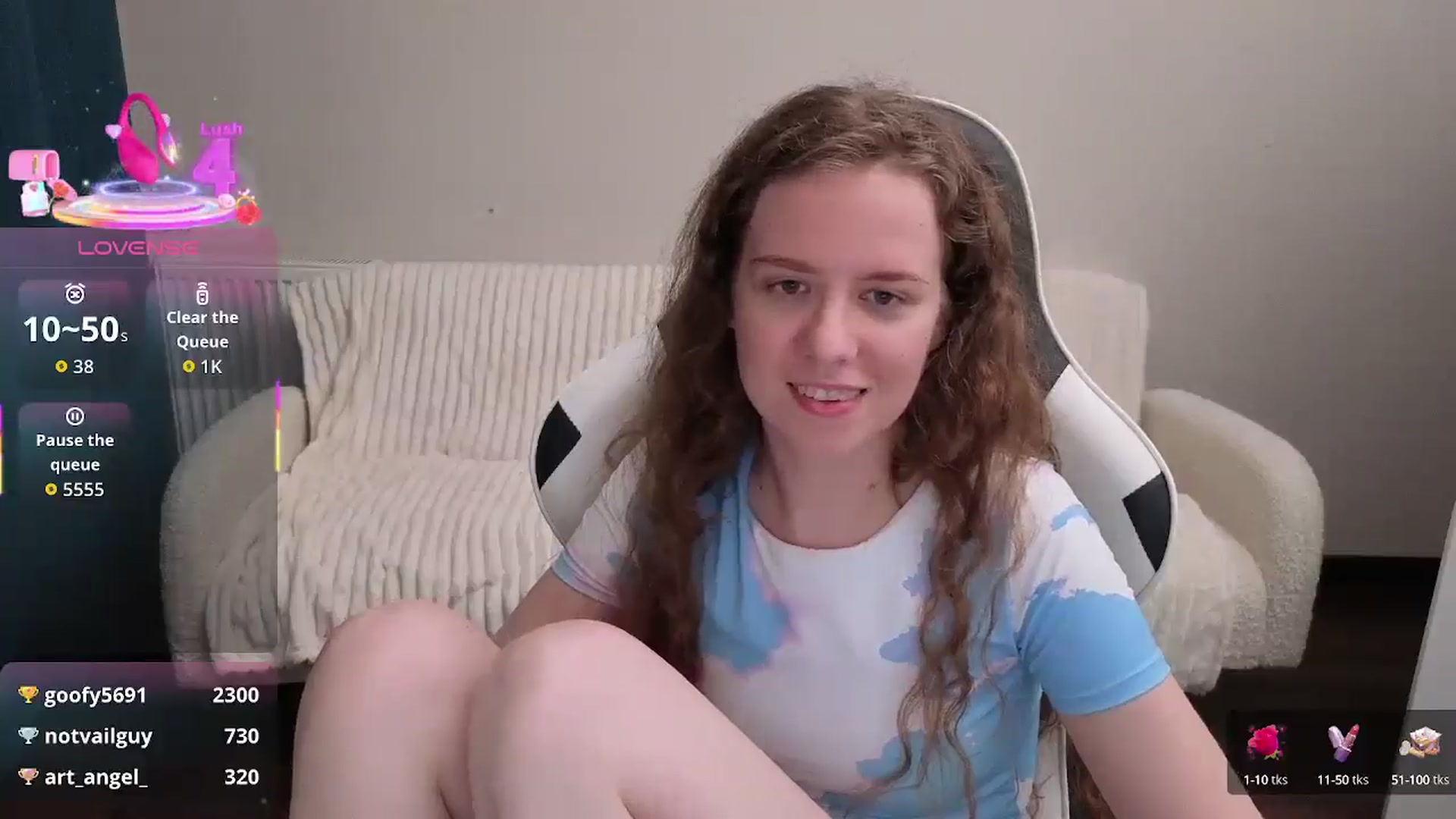 Gallery image thumbnail from BlueFlowerr's myfreecams stream on, 08/13/2025, 21:39 image 3 of 20