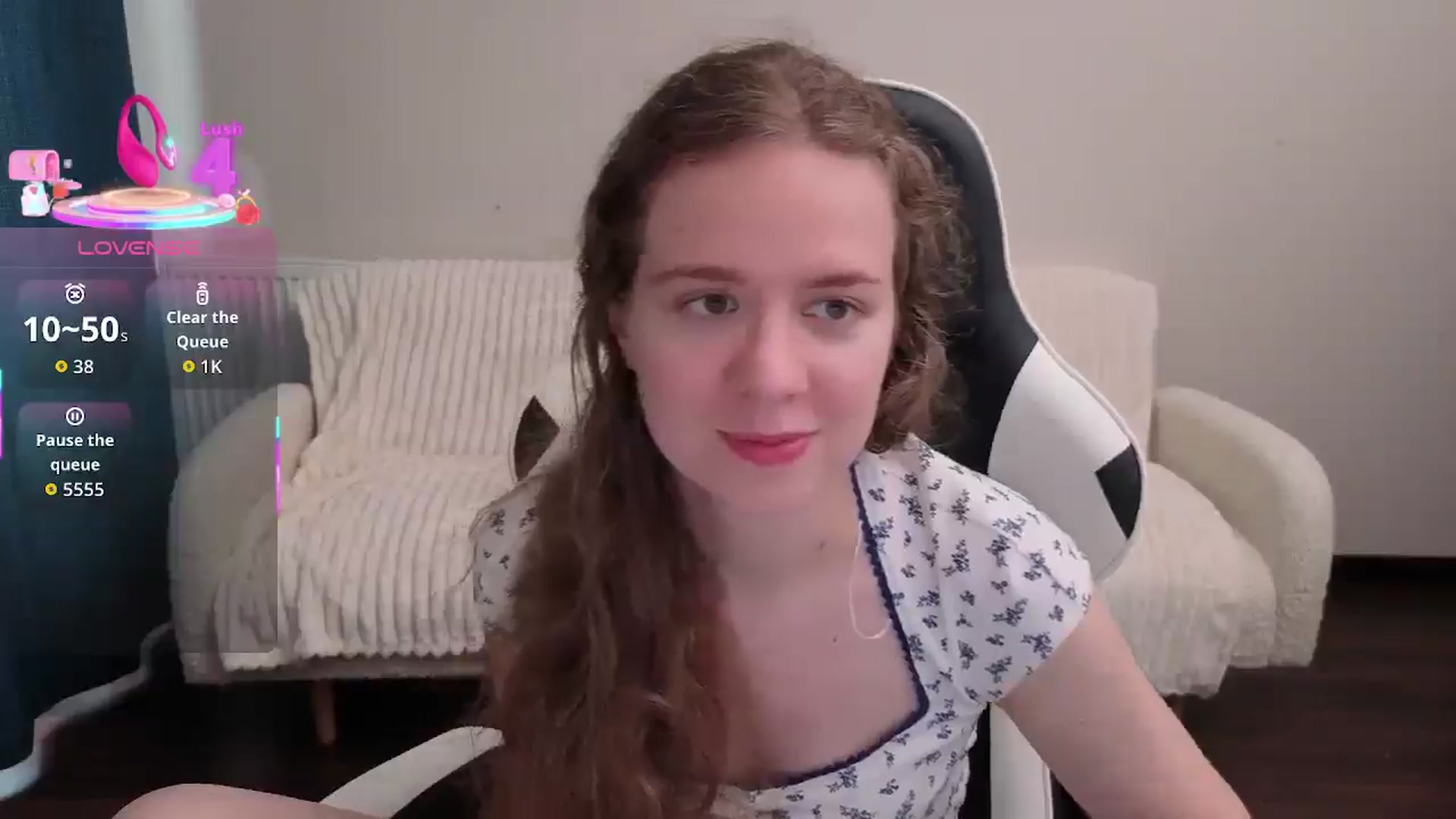 Gallery image thumbnail from BlueFlowerr's myfreecams stream on, 08/14/2025, 15:04 image 13 of 20