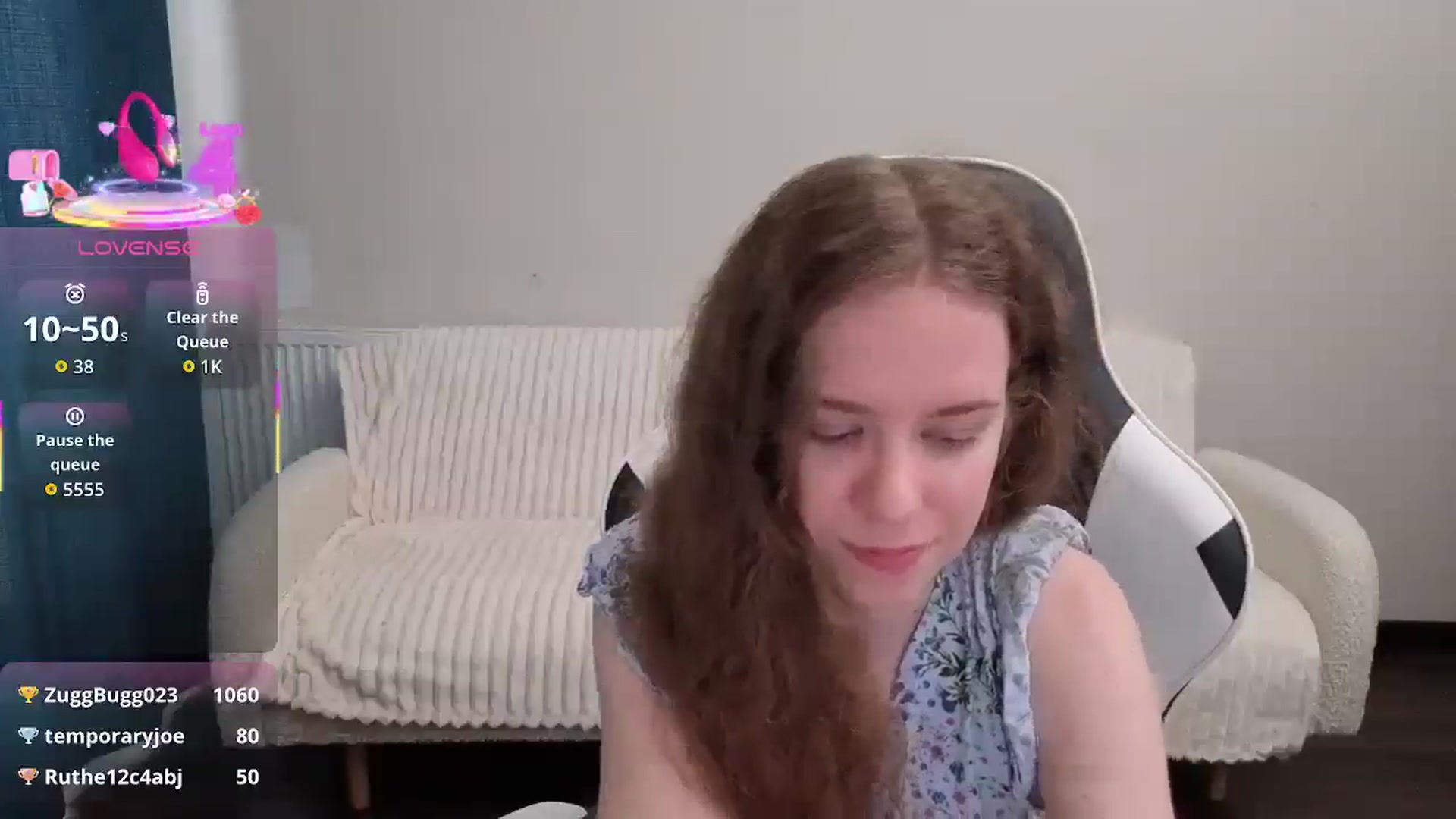 Gallery image thumbnail from BlueFlowerr's myfreecams stream on, 08/15/2025, 14:16 image 11 of 20