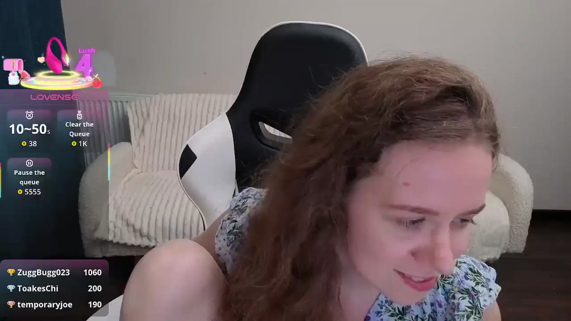 Gallery image thumbnail from BlueFlowerr's myfreecams stream on, 08/15/2025, 18:27 image 6 of 20