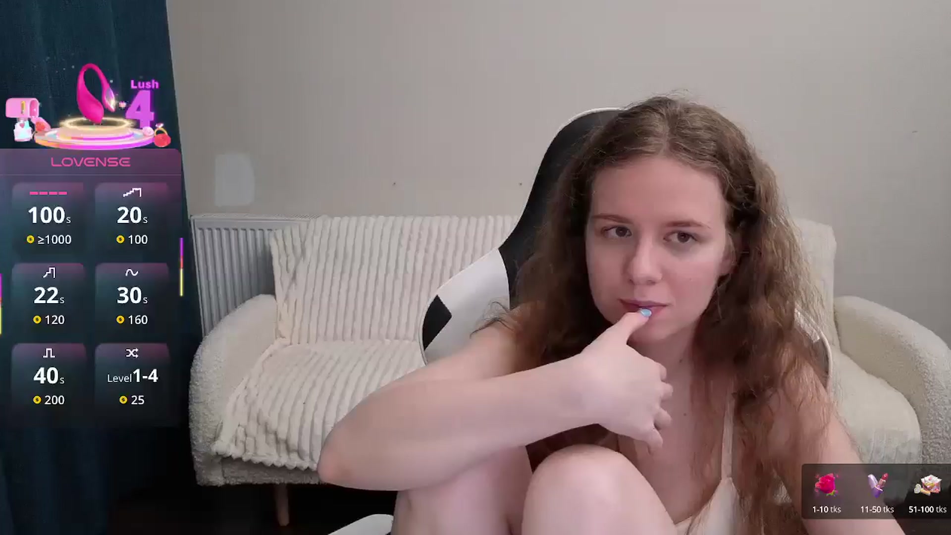 Gallery image thumbnail from BlueFlowerr's myfreecams stream on, 08/15/2025, 20:04 image 13 of 20