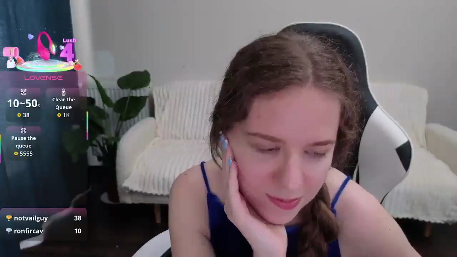 Gallery image thumbnail from BlueFlowerr's myfreecams stream on, 08/16/2025, 15:06 image 3 of 20